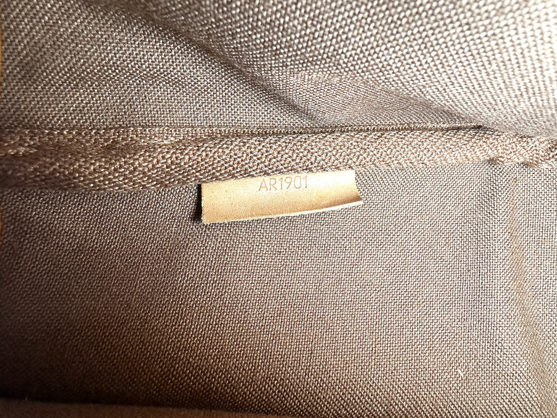 Louis Vuitton Sac Gibeciere Monogram Canvas Shoulder Bag LV2493