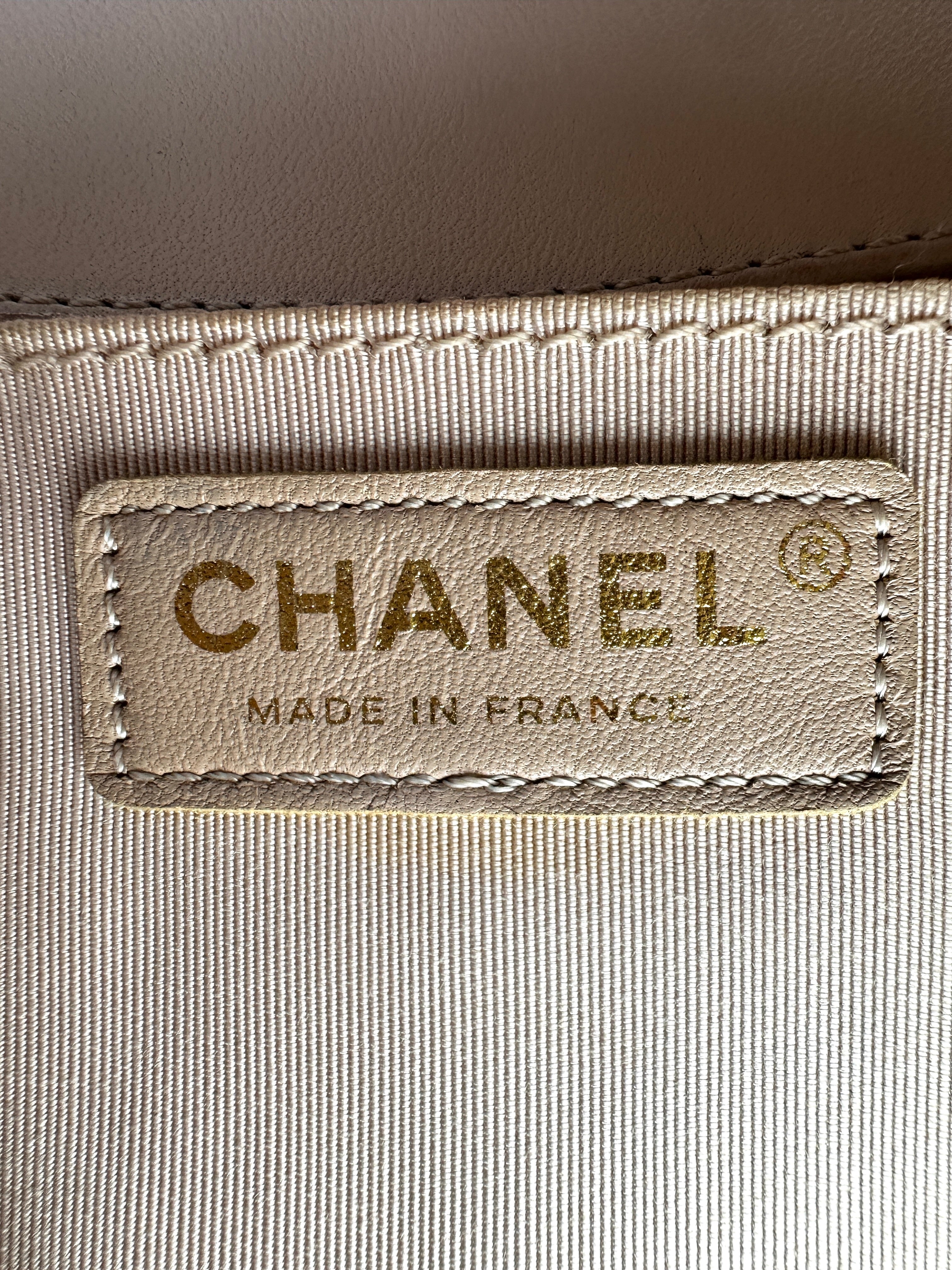 Chanel LeBoy White Quilted Leather Flap Bag With Gold Buckle(24***08) CC1835