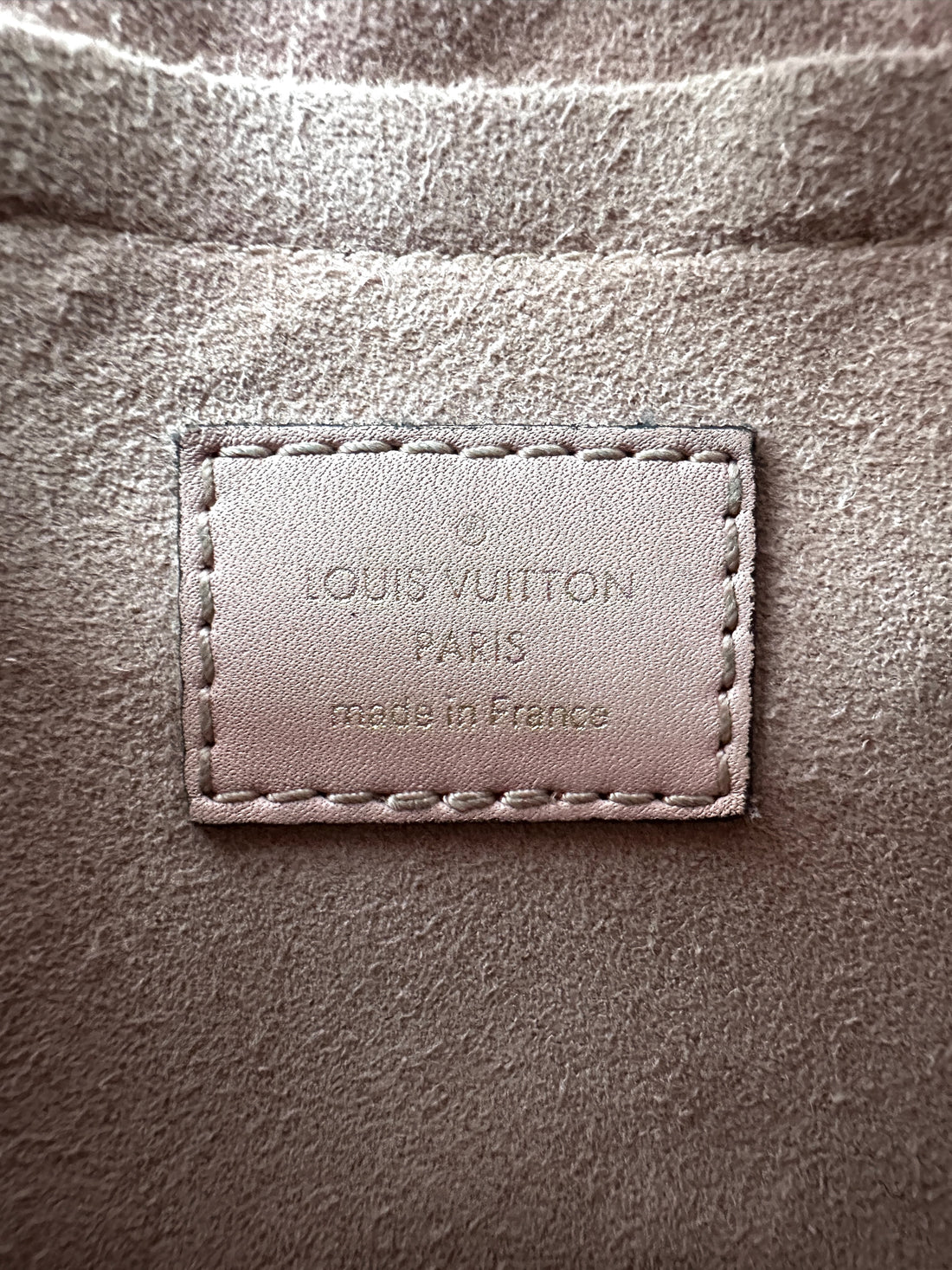 Louis Vuitton Locky Monogram Canvas & Pink Leather Handle Bag LV2518