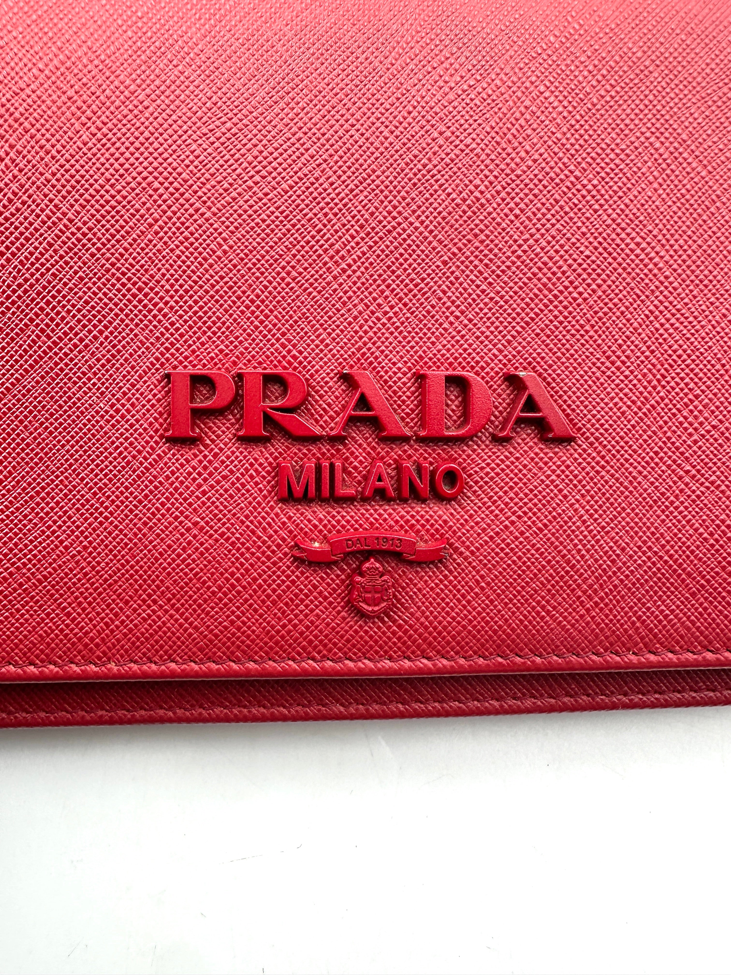 Prada Monochrome Red Saffiano Lux Wallet On Chain PR291