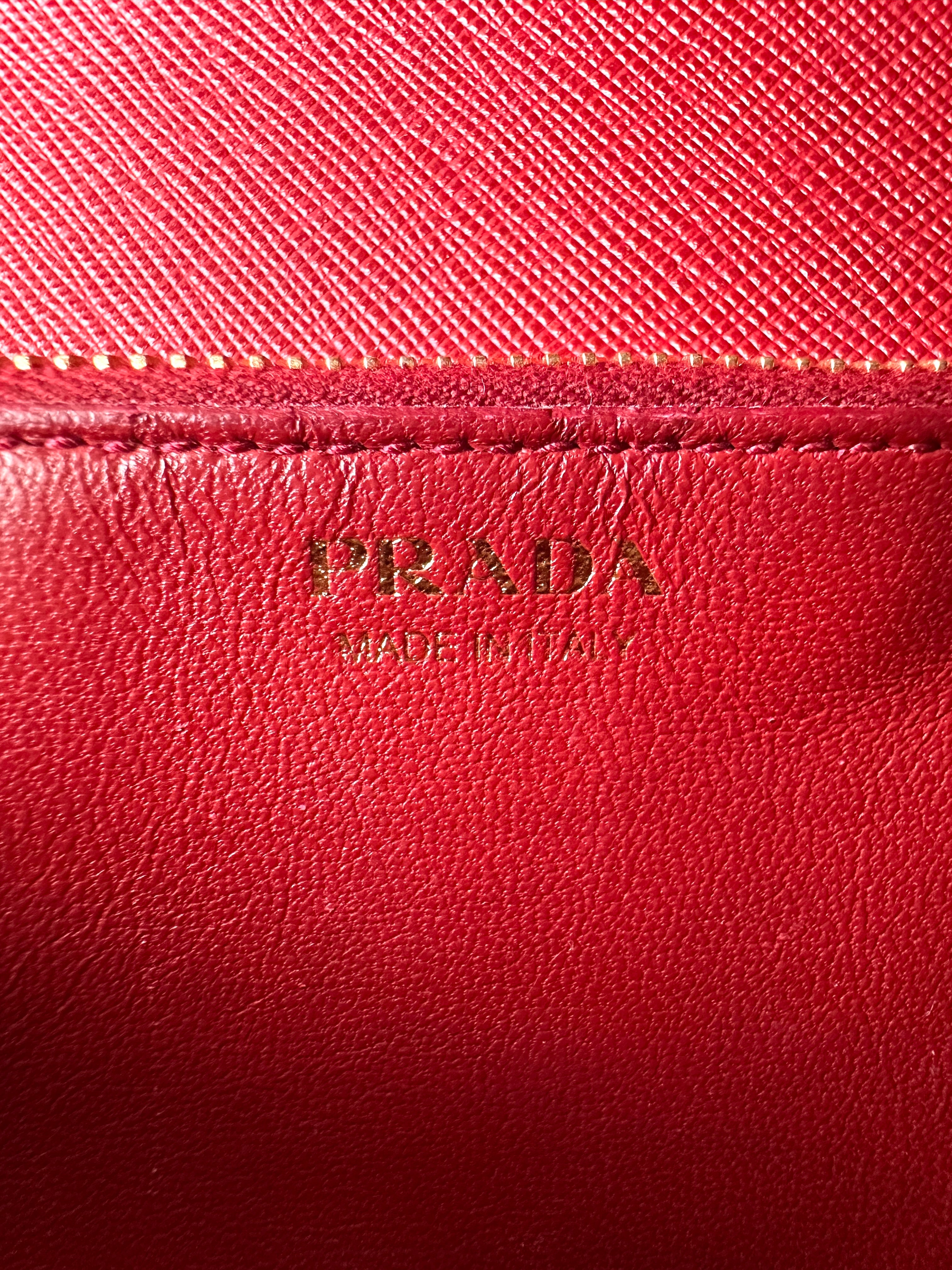 Prada Monochrome Red Saffiano Lux Wallet On Chain PR291