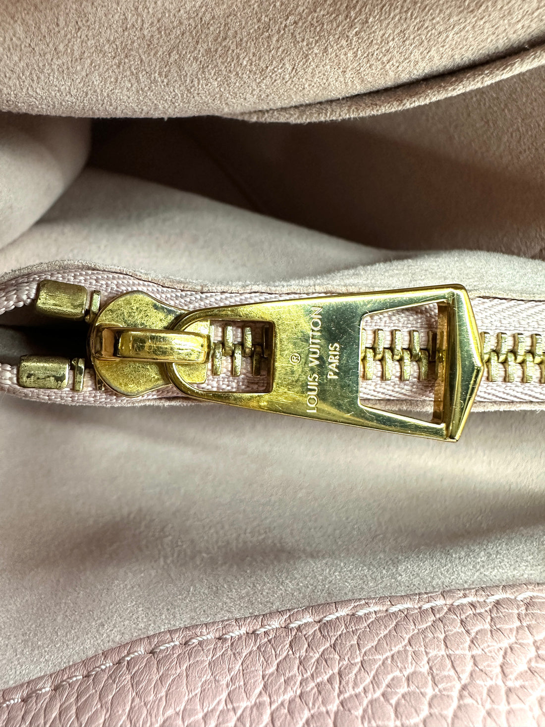 Louis Vuitton Brittany Damier Ebene Canvas Small Size Handle Bag LV2533