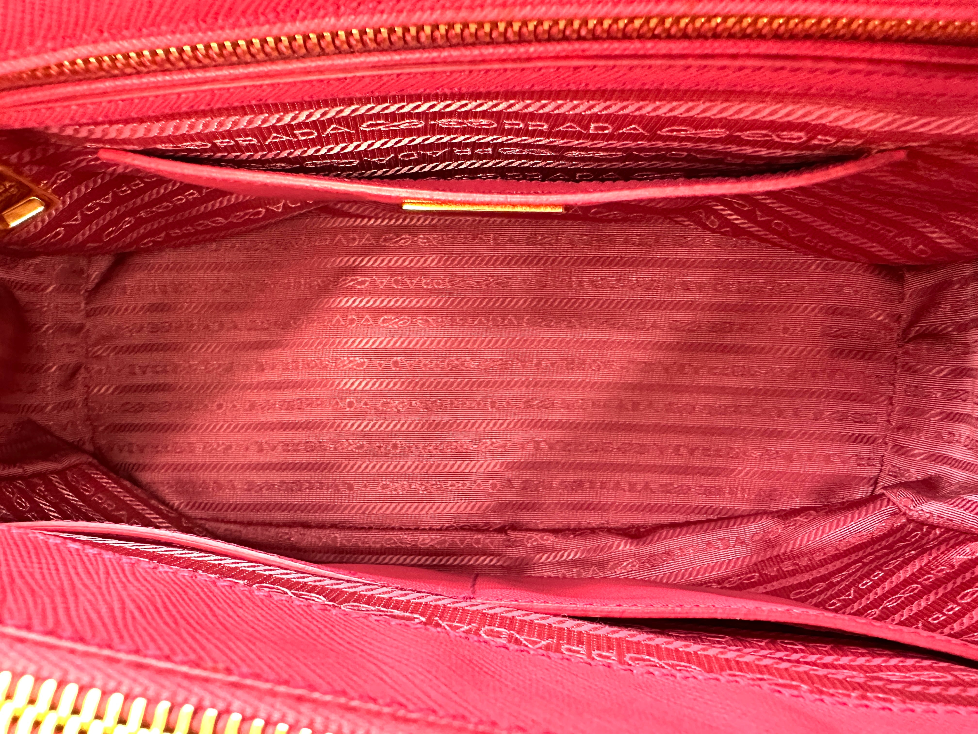Prada Galleria Rose Pink Saffiano Leather Handle Bag PR288