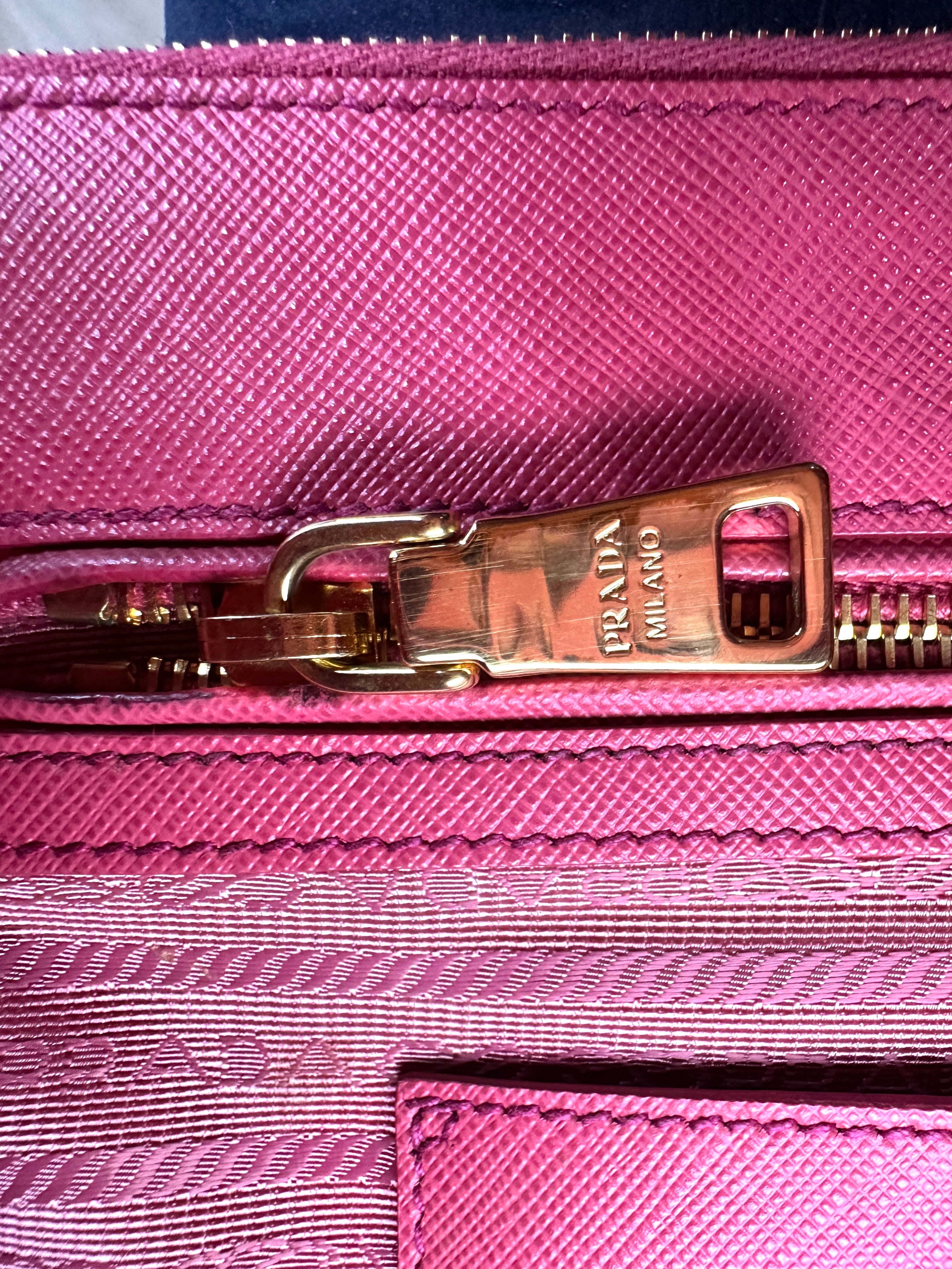Prada Galleria Rose Pink Saffiano Leather Handle Bag PR288
