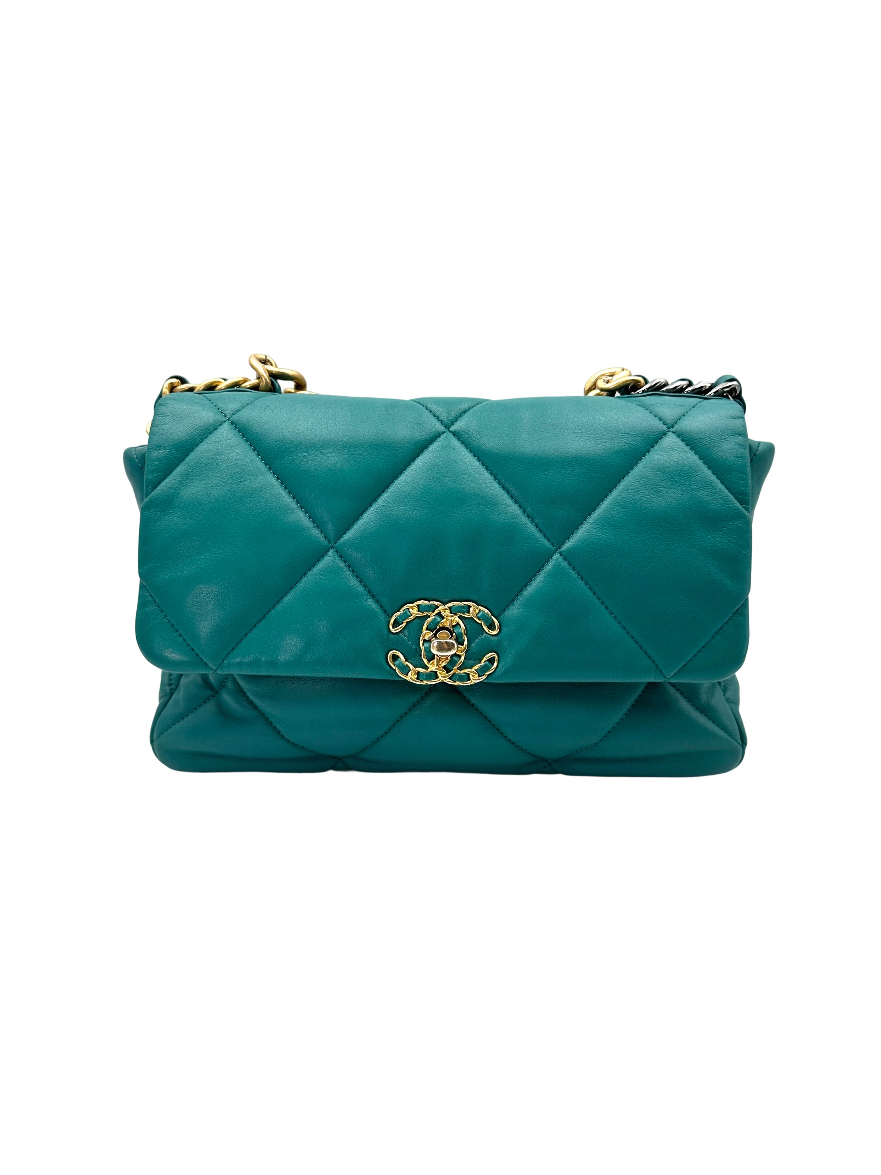 Chanel 19Bag Green Quilted Lambskin Medium Size Flap Bag With Gold Hardware(30***57) CC1833