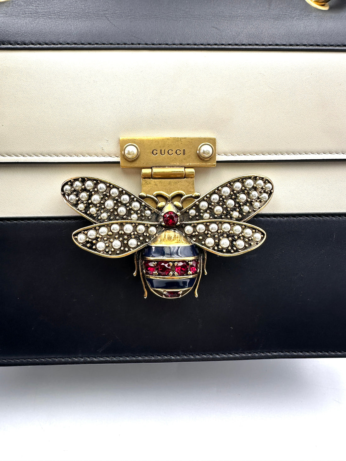 Gucci Queen Margaret Bee Black/White Leather Top Handle Bag GG878
