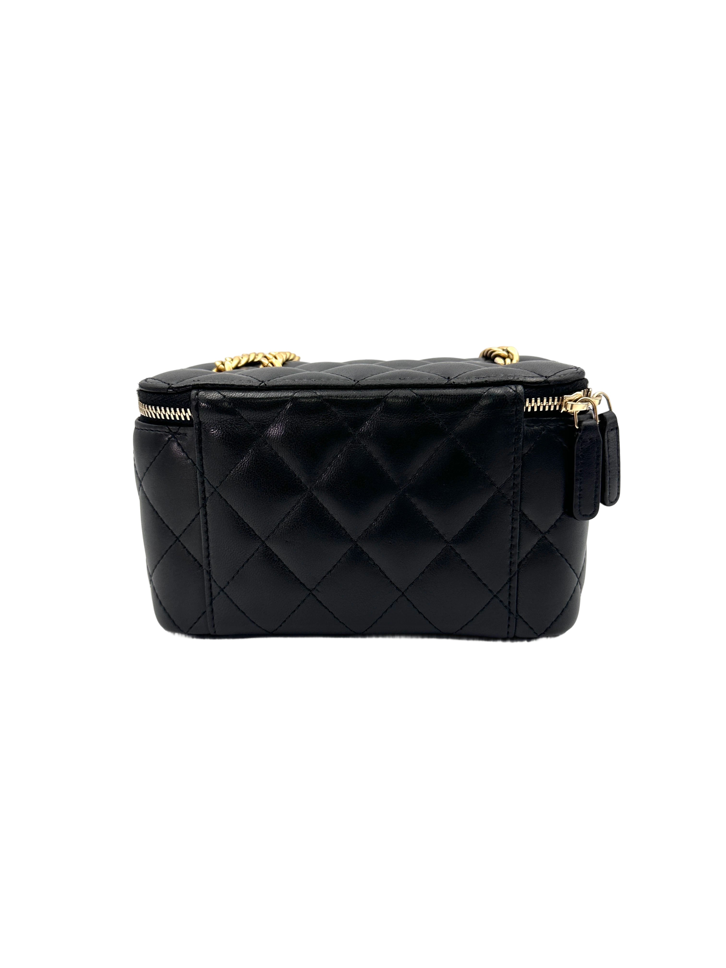 Chanel Black Quilted Leather Vanity Case With Gold Hardware(JT***N1) CC1840