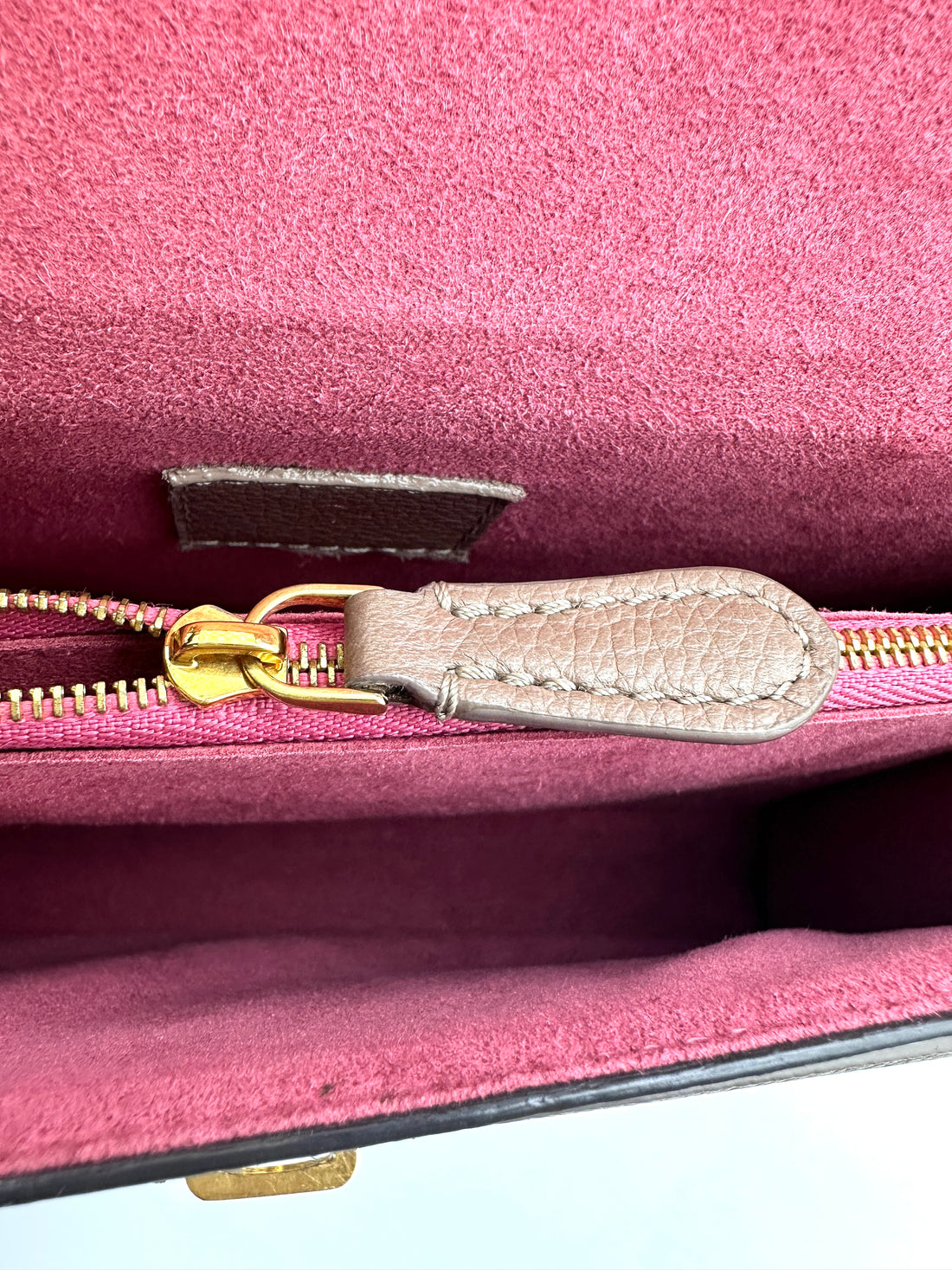 Louis Vuitton Victoire Monogram Canvas & Leather Chain Shoulder Bag LV2514