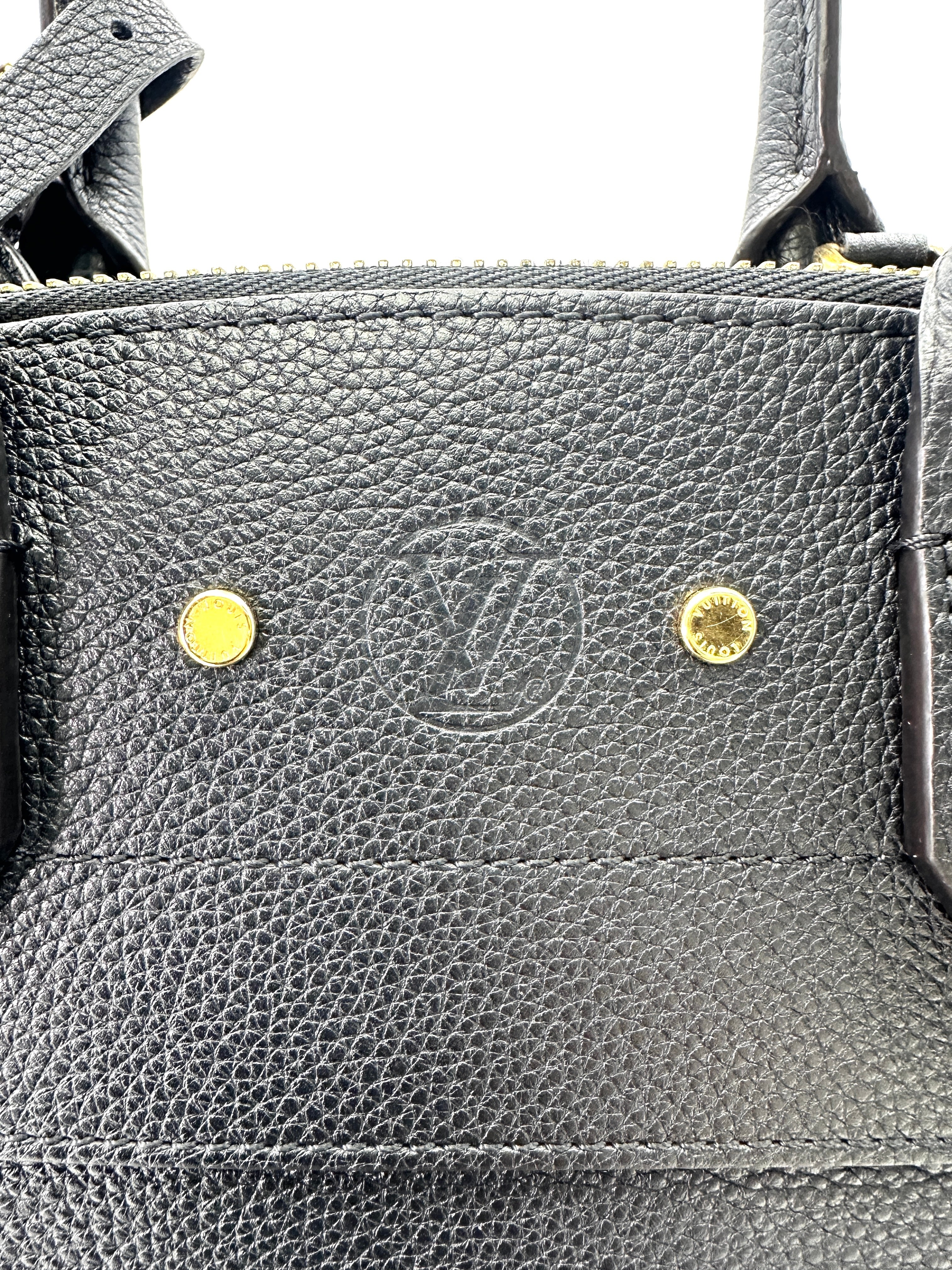 Louis Vuitton City Steamer Black Grained Leather Handle Bag LV2517