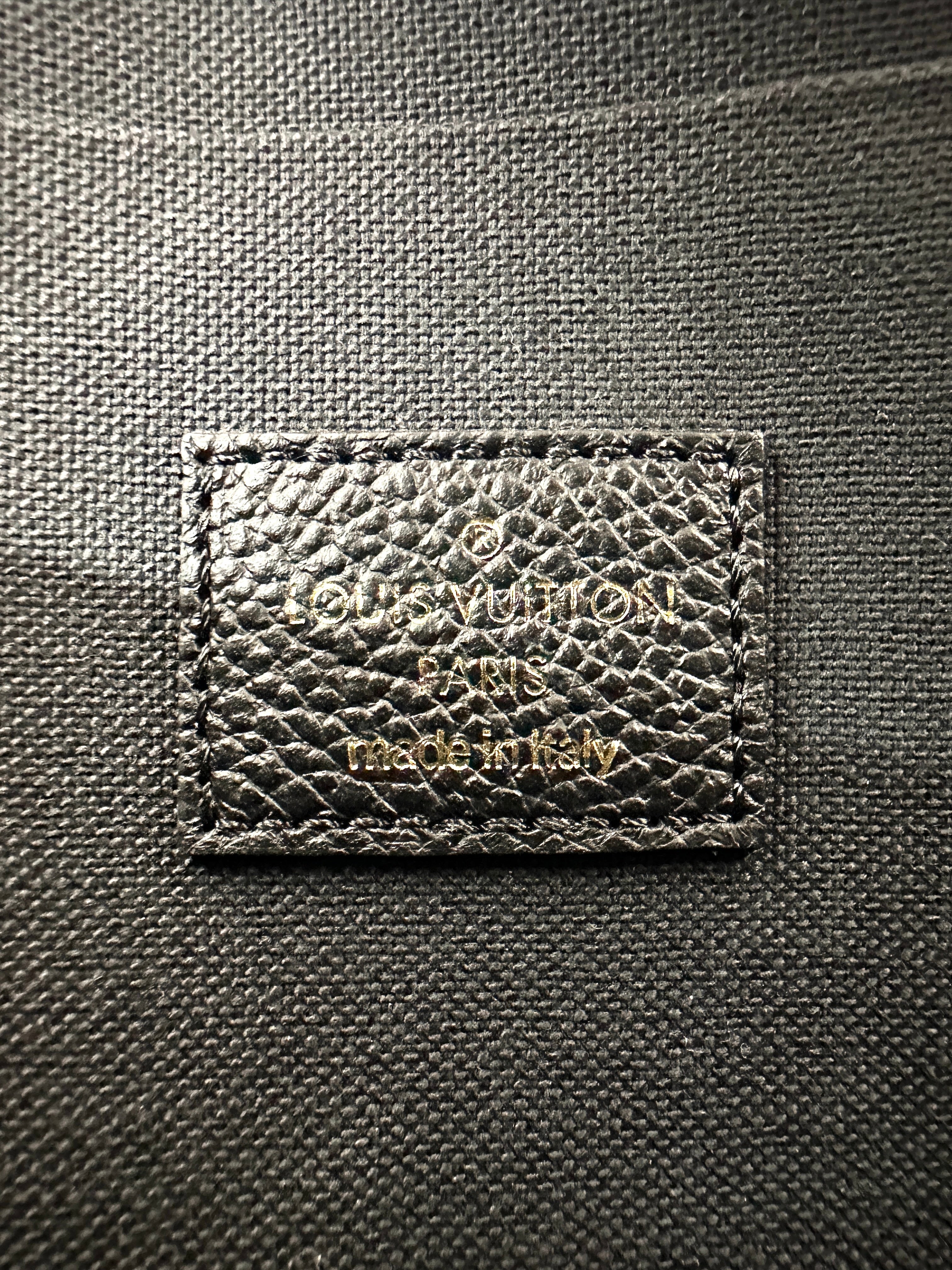 Louis Vuitton Black Monogram Empreinte Leather Pochette Felicie LV2520