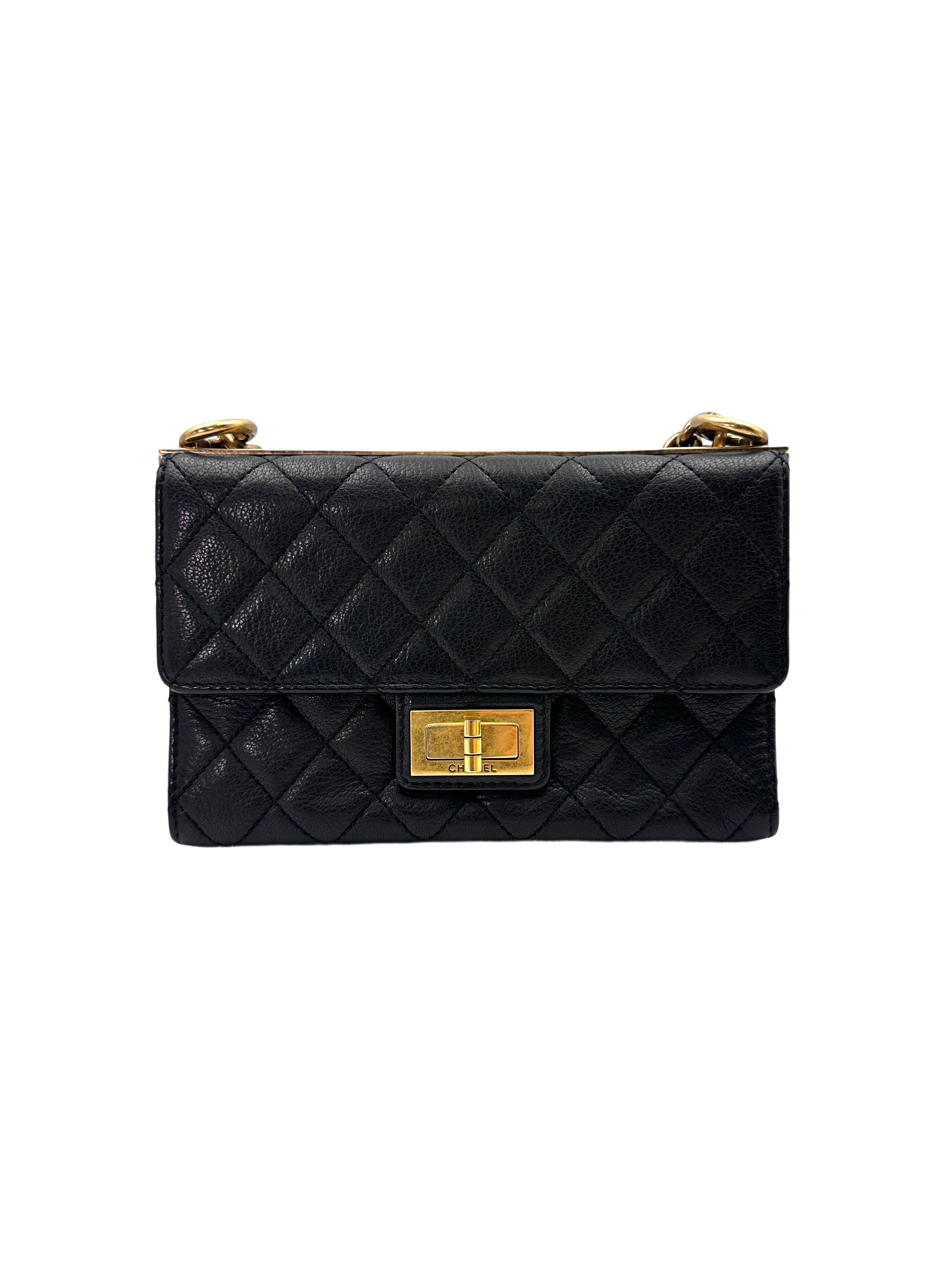 Chanel 2.55 Reissue Black Quilted Leather Belt Bag With Gold Hardware(17***34) IRIS191