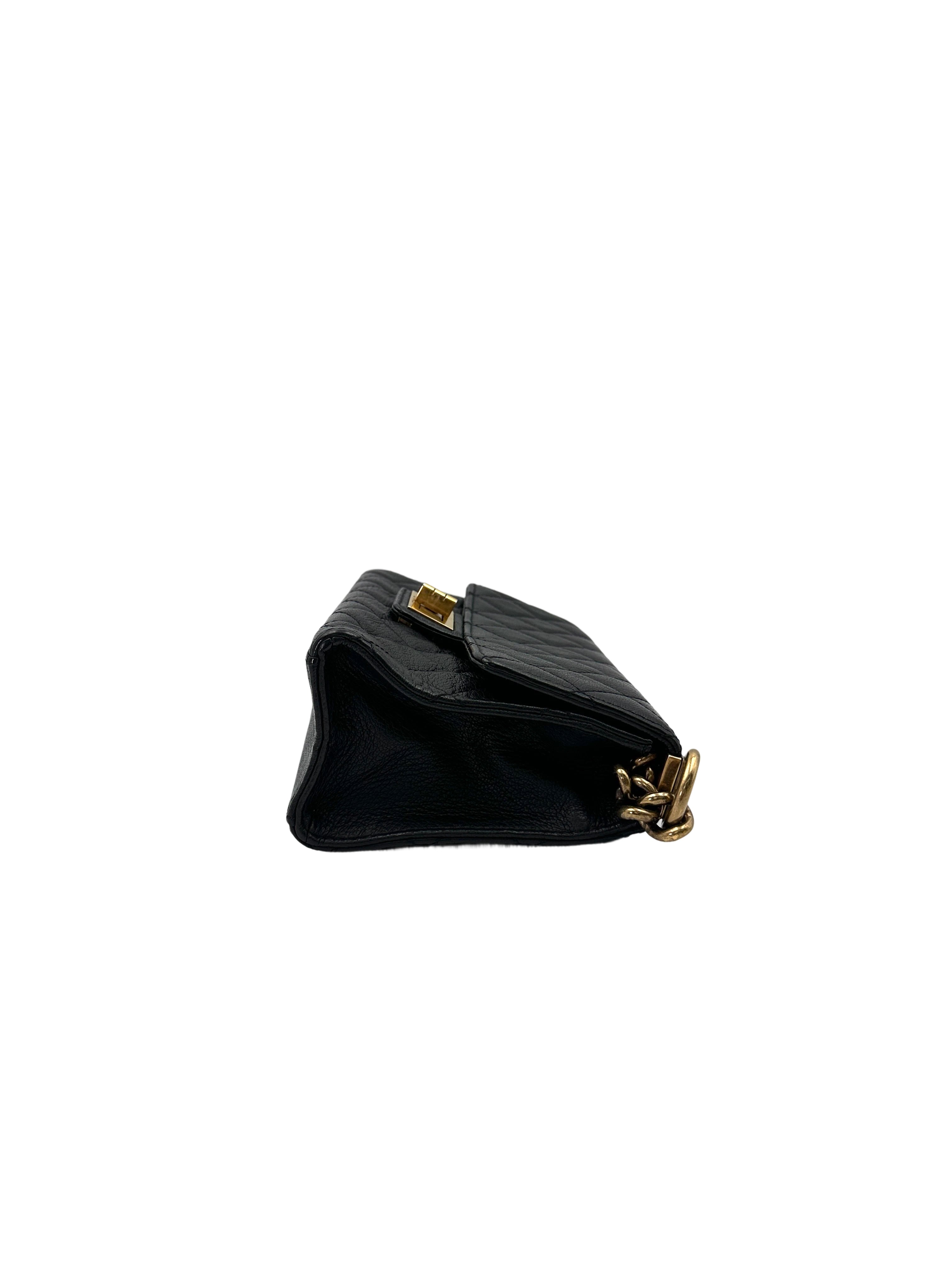 Chanel 2.55 Reissue Black Quilted Leather Belt Bag With Gold Hardware(17***34) IRIS191