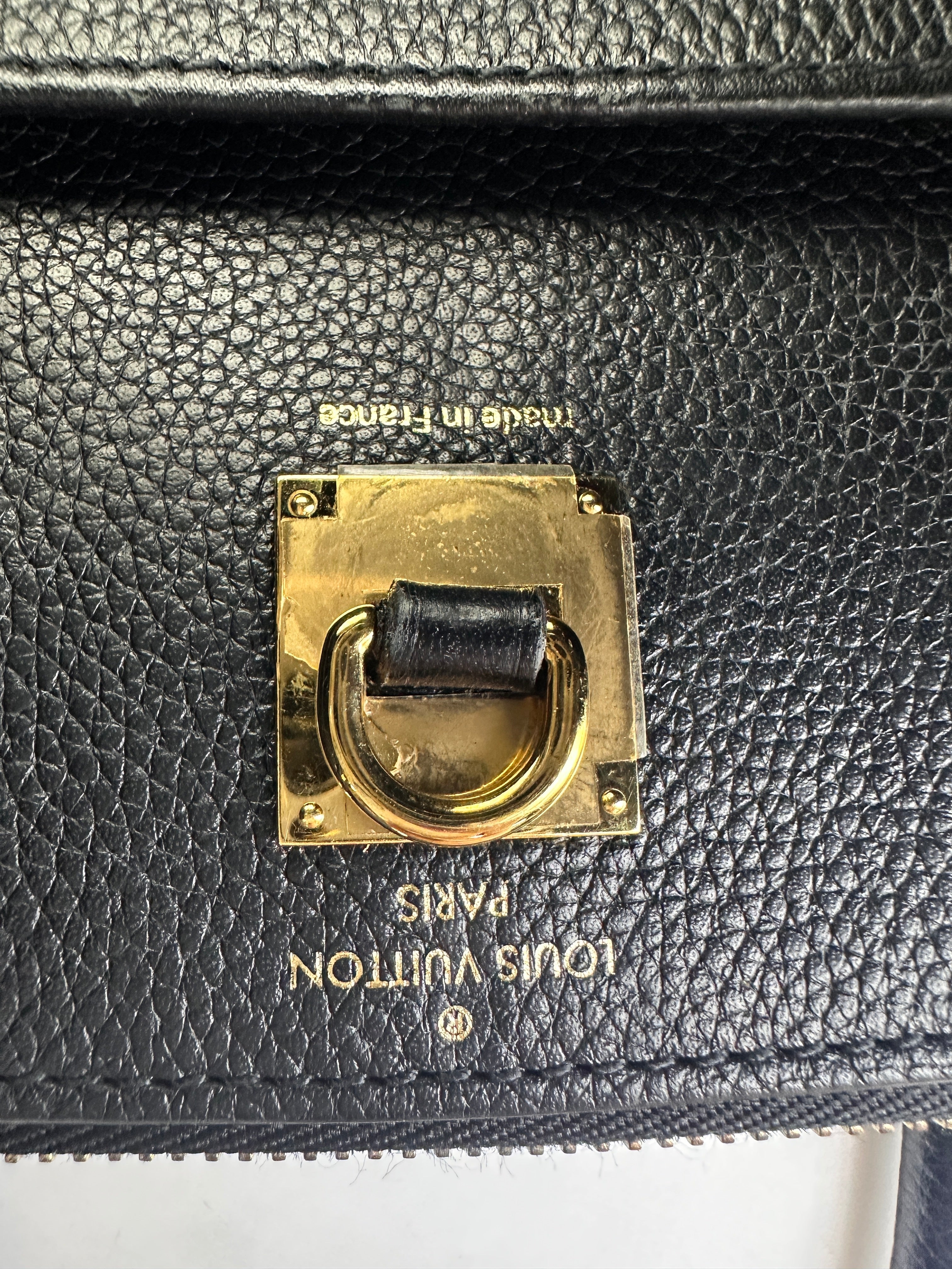 Louis Vuitton City Steamer Black Grained Leather Handle Bag LV2530