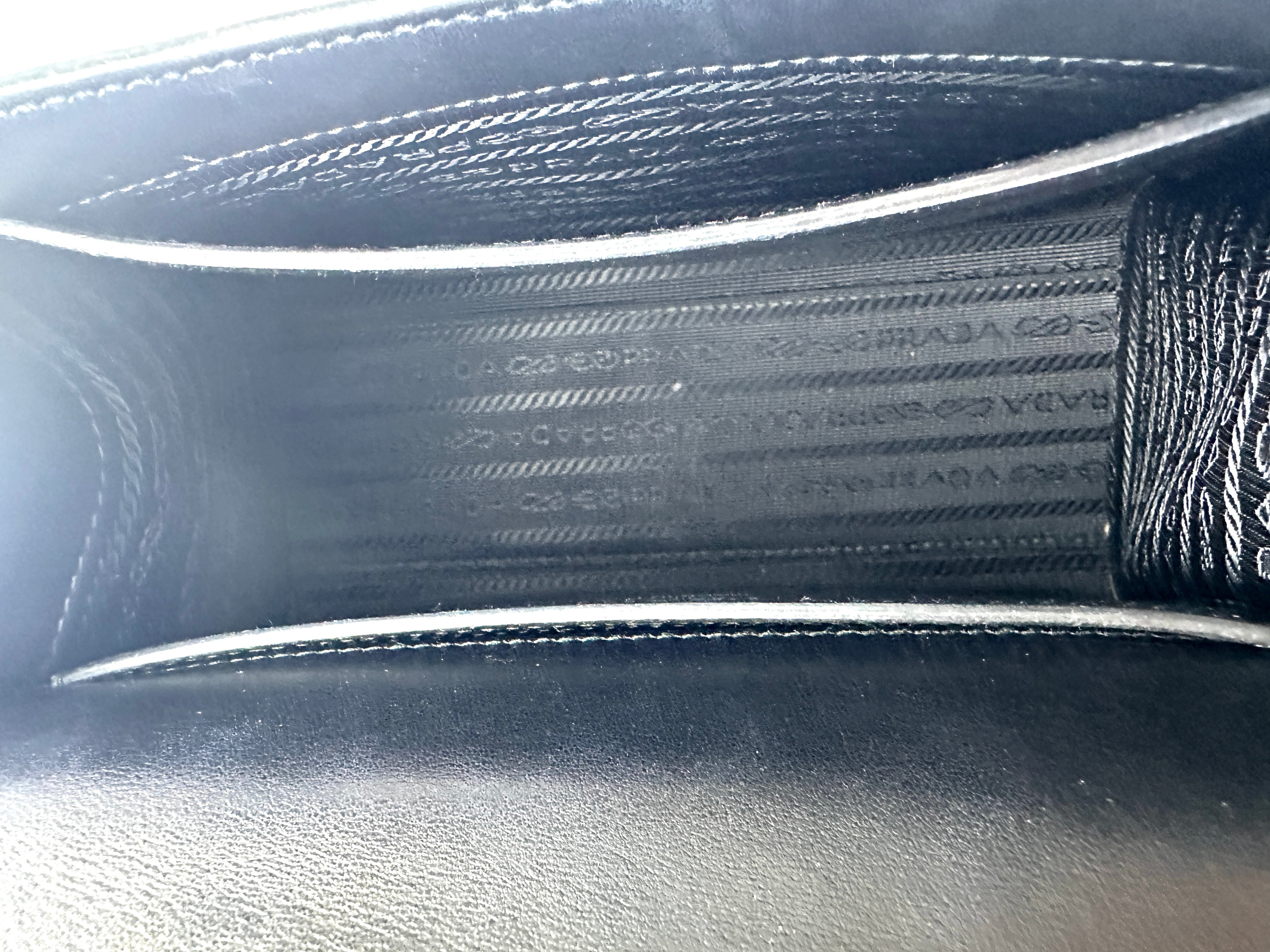 Prada Monochrome Black Saffiano Lux Wallet On Chain PR292