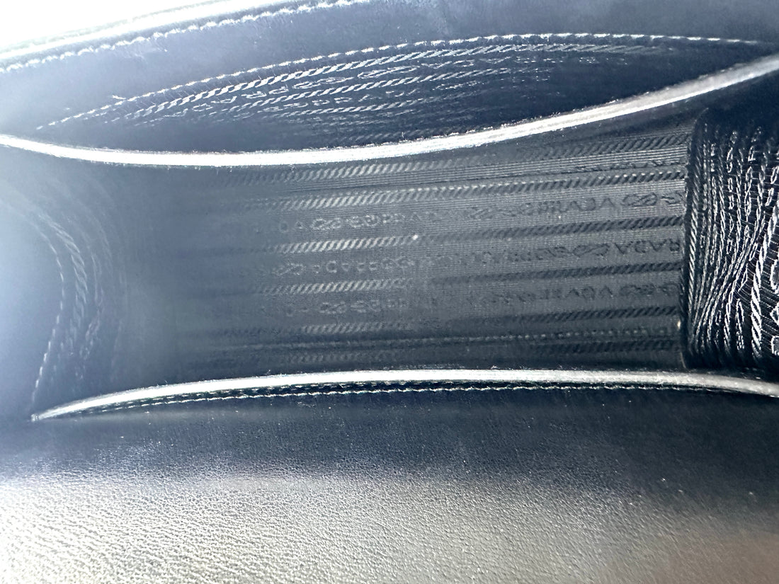 Prada Monochrome Black Saffiano Lux Wallet On Chain PR292