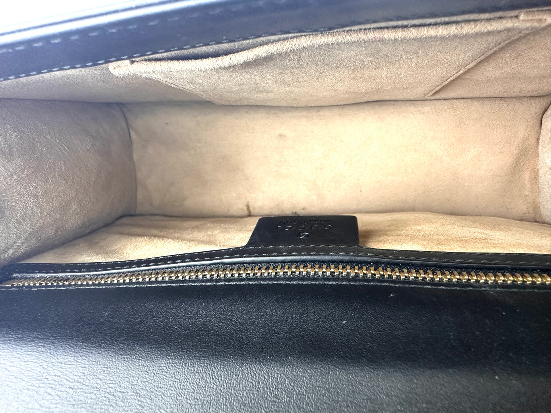 Gucci Sylvie Black Leather Handle Bag GG877