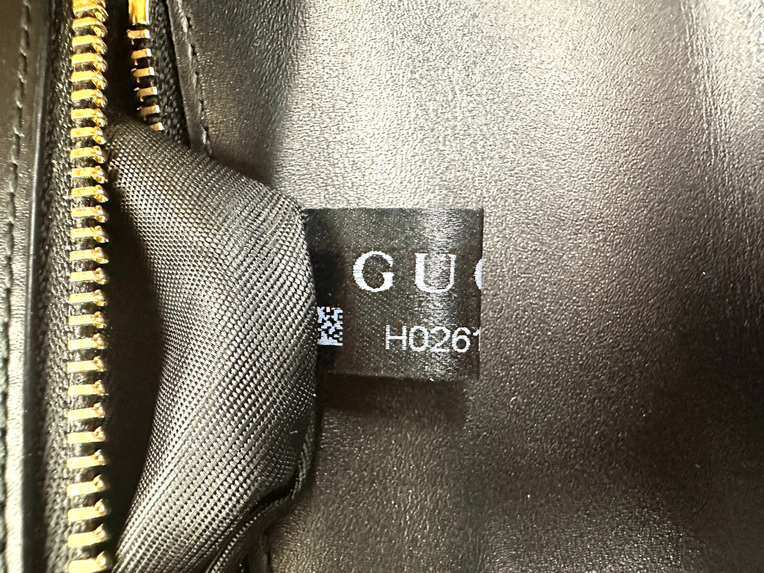 Gucci Sylvie Black Leather Handle Bag GG877