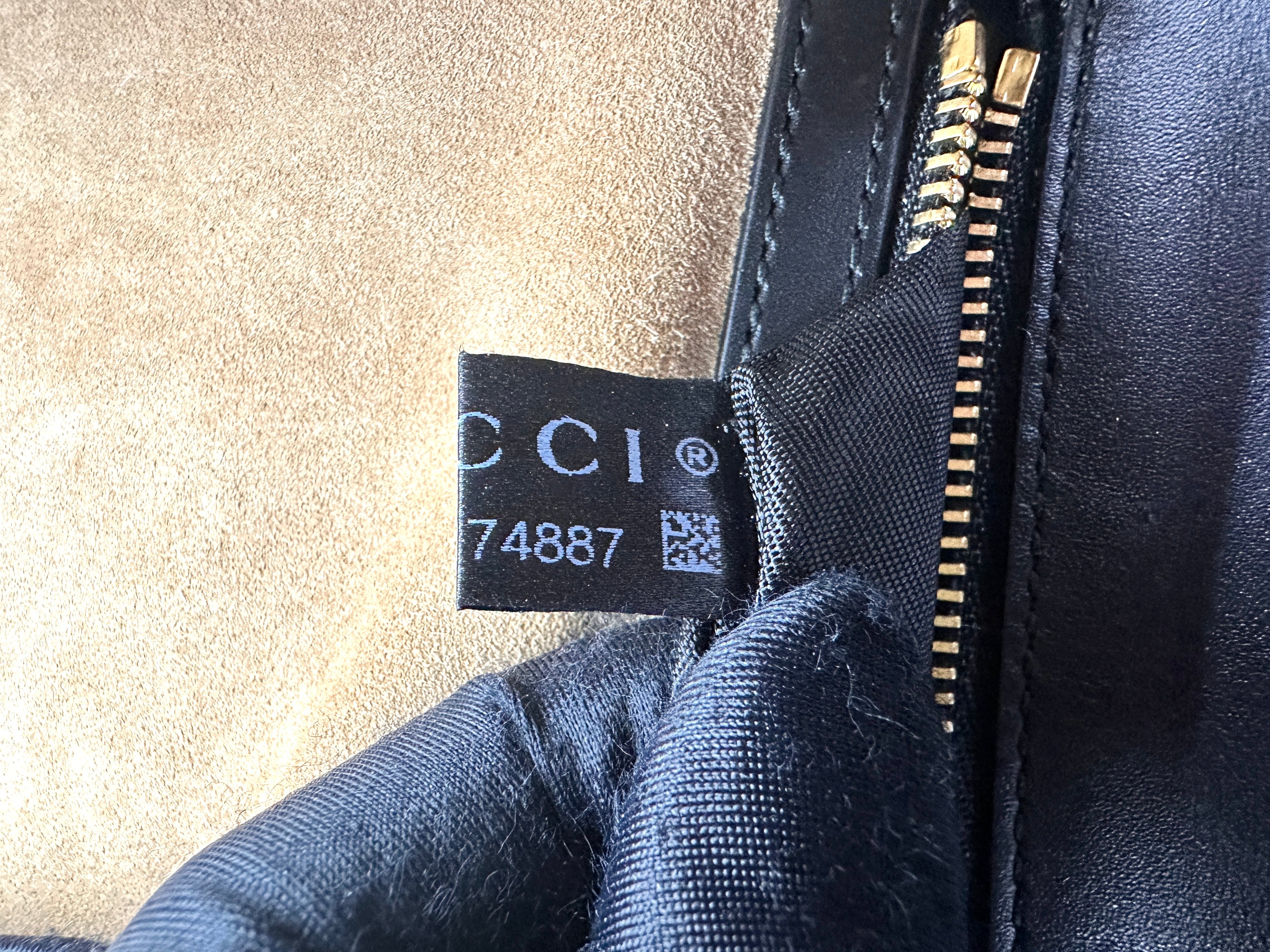 Gucci Sylvie Black Leather Handle Bag GG877