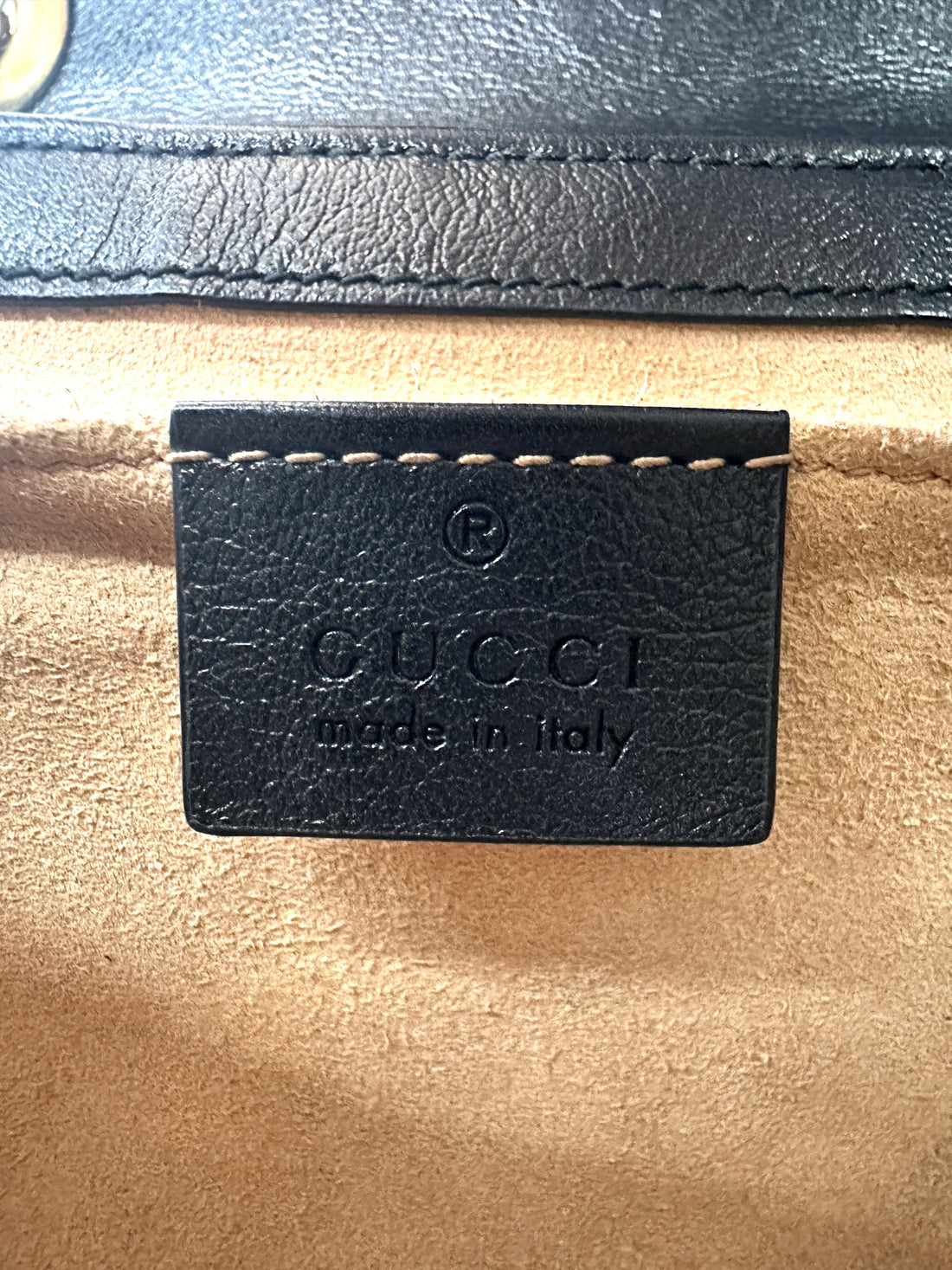 Gucci GG Marmont Beige/Black Quilted Leather Chain Shoulder Bag GG884