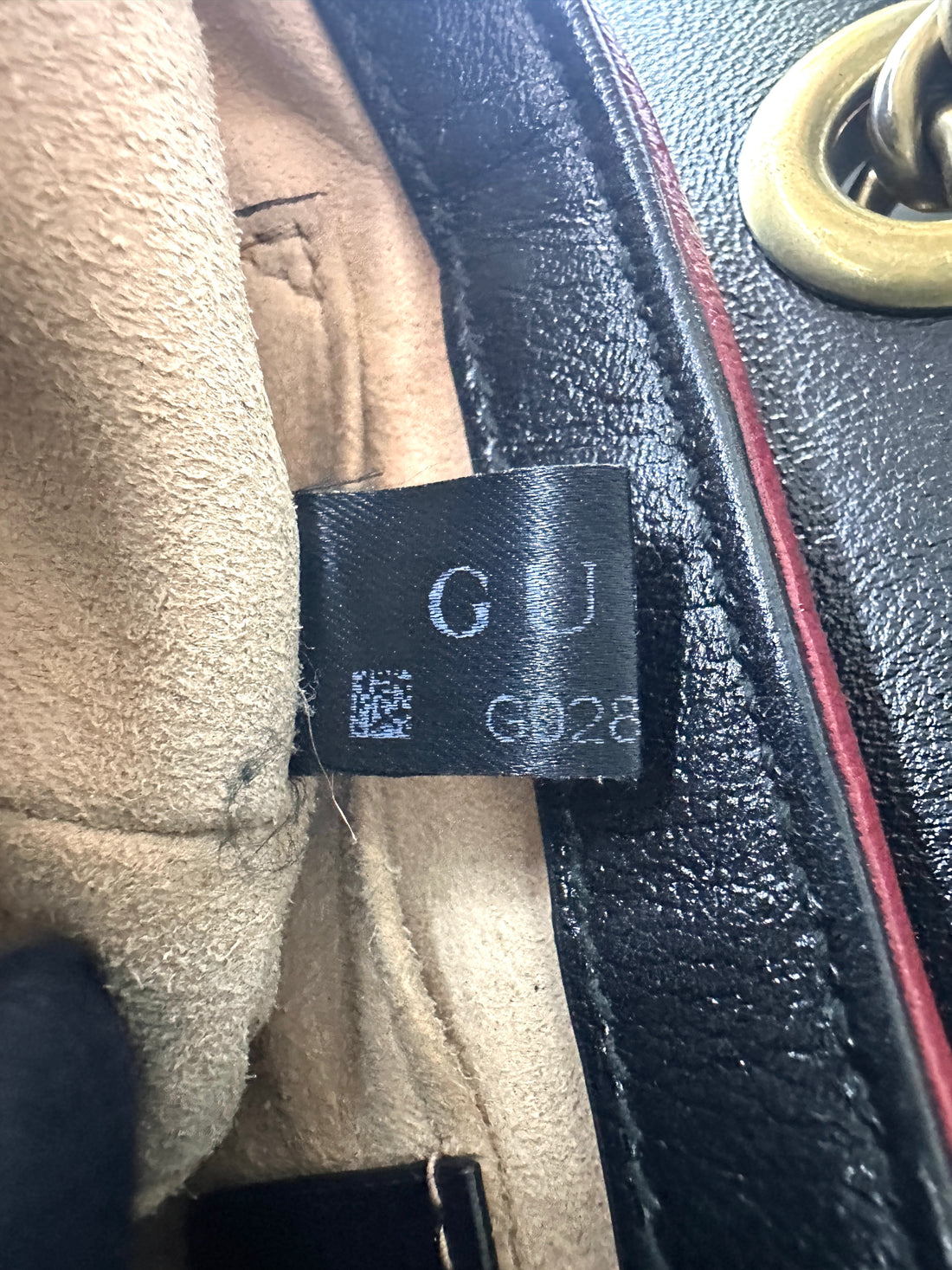 Gucci GG Marmont Beige/Black Quilted Leather Chain Shoulder Bag GG884