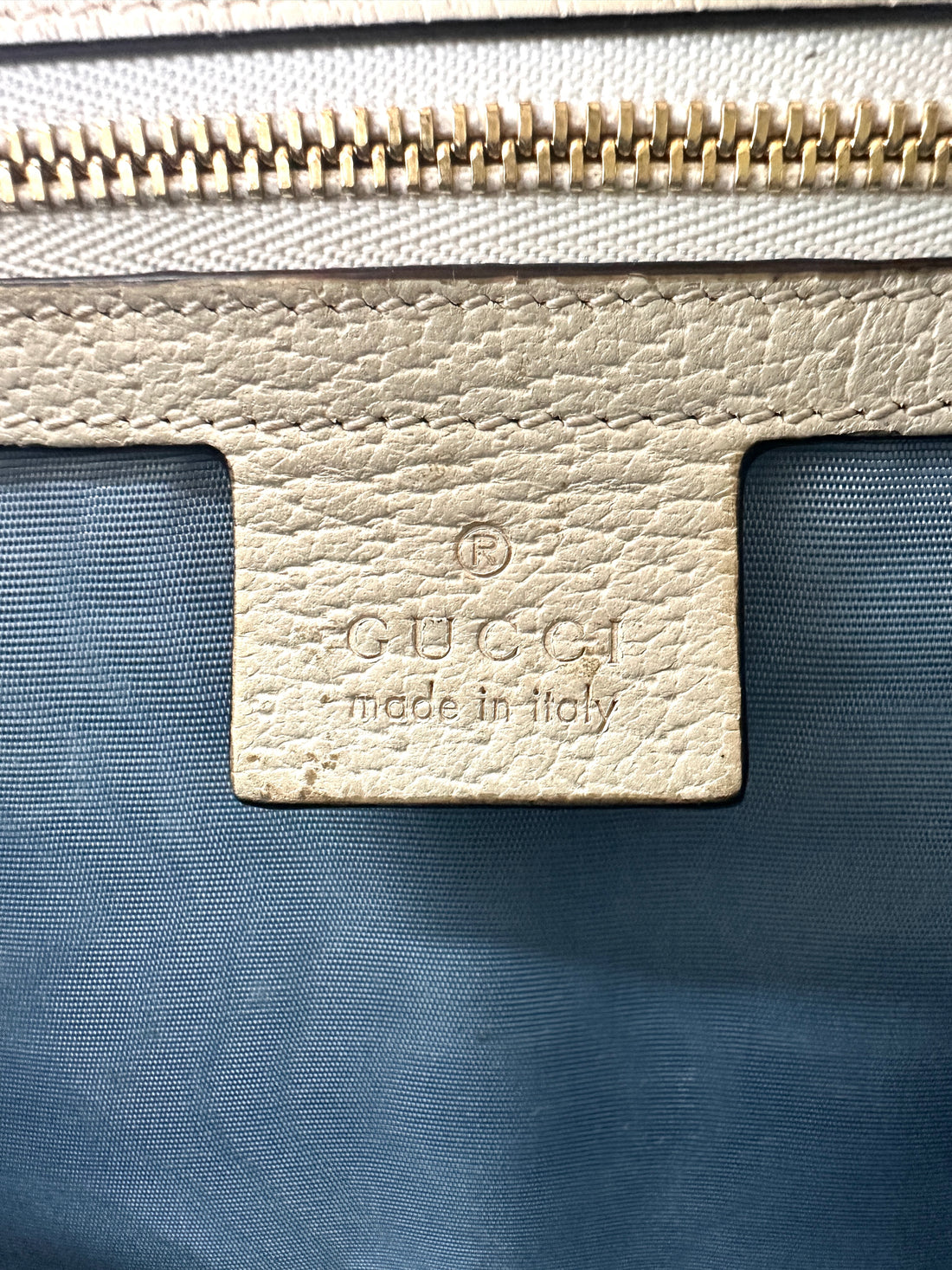 Gucci Sylvie Bee Star White Leather Shoulder Bag GG882
