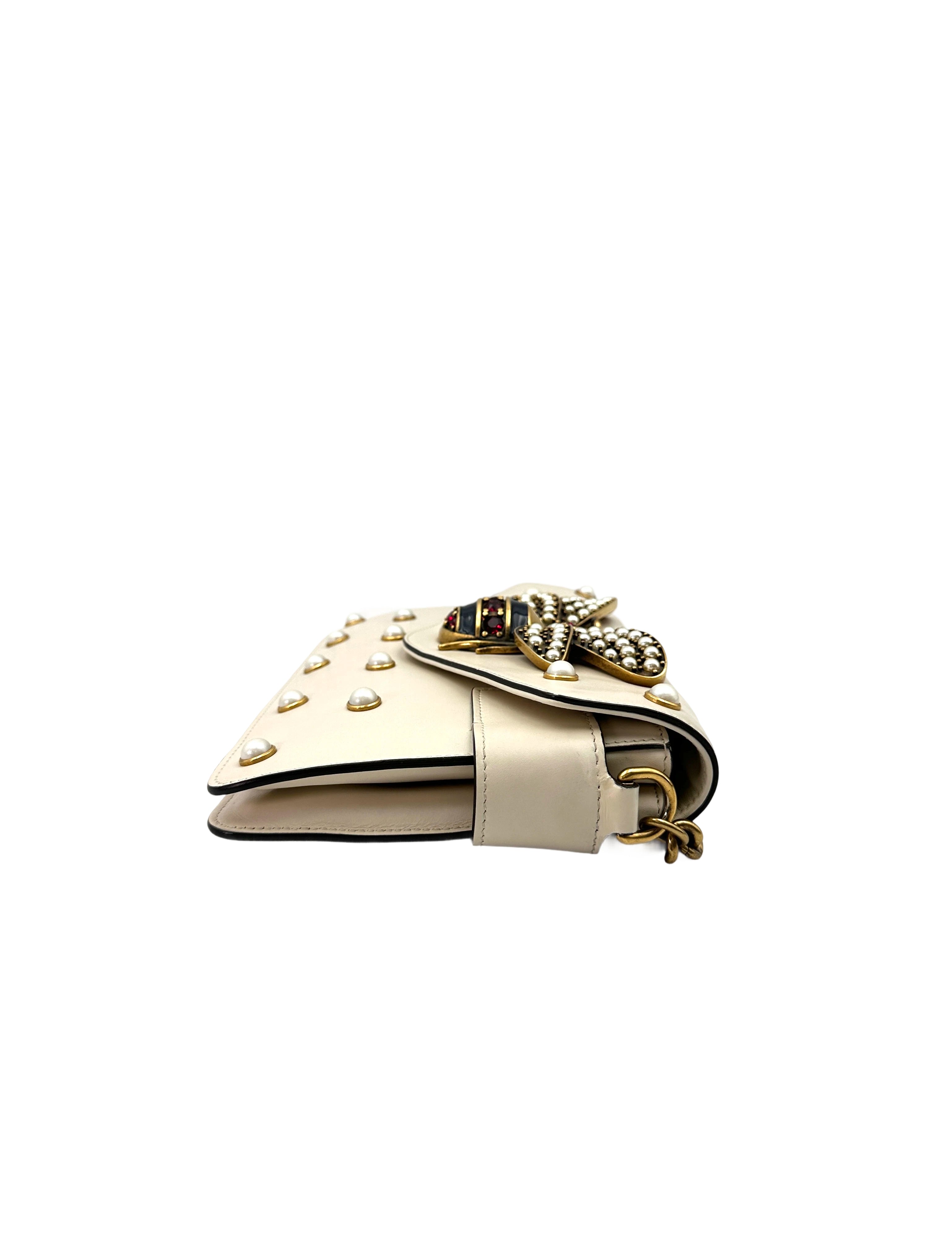 Gucci Queen Margaret Broadway Bee White Leather Pearl Studded Shoulder Bag GG886