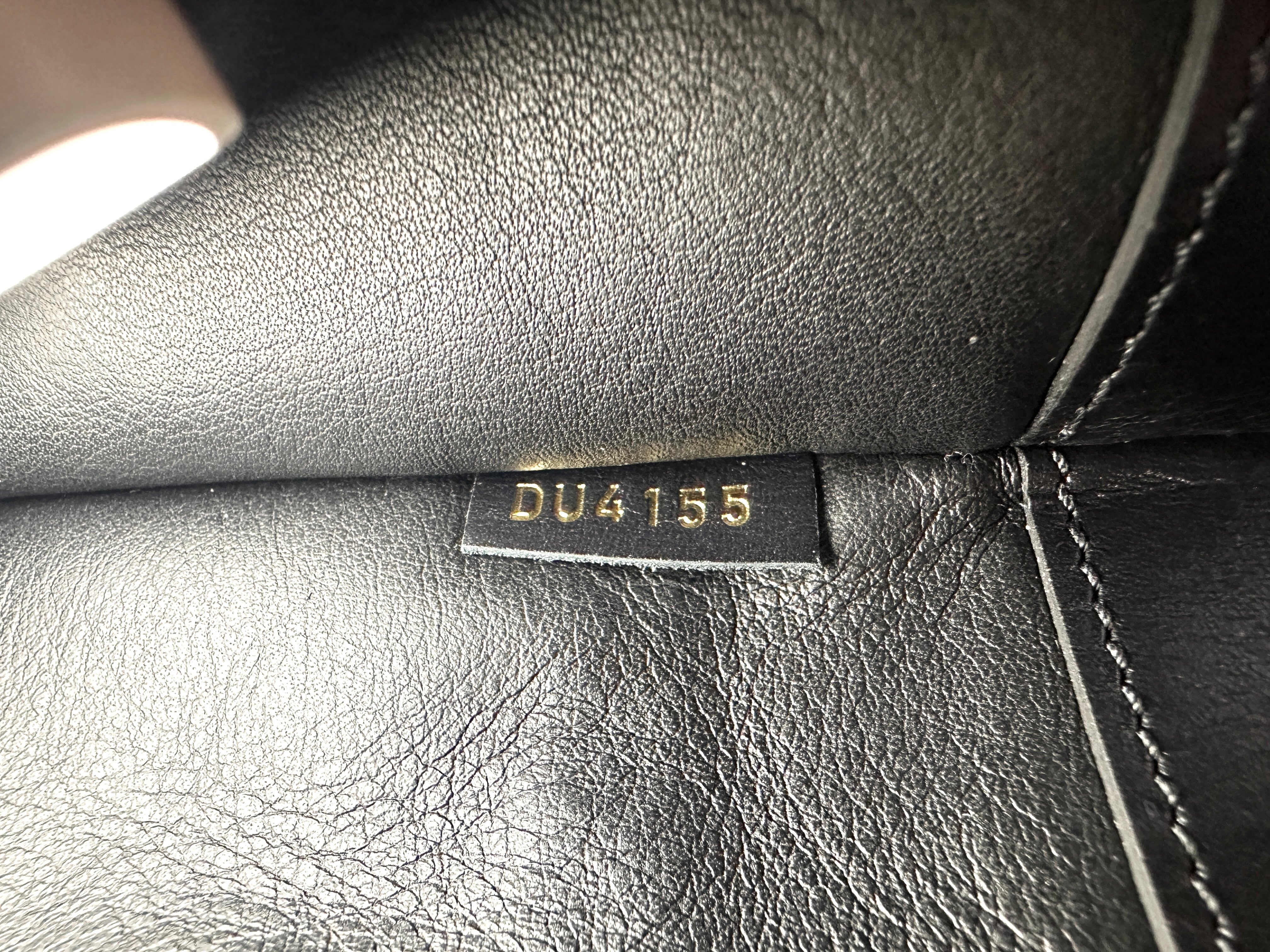 Louis Vuitton City Steamer Black Grained Leather Small Size Handle Bag LV2531