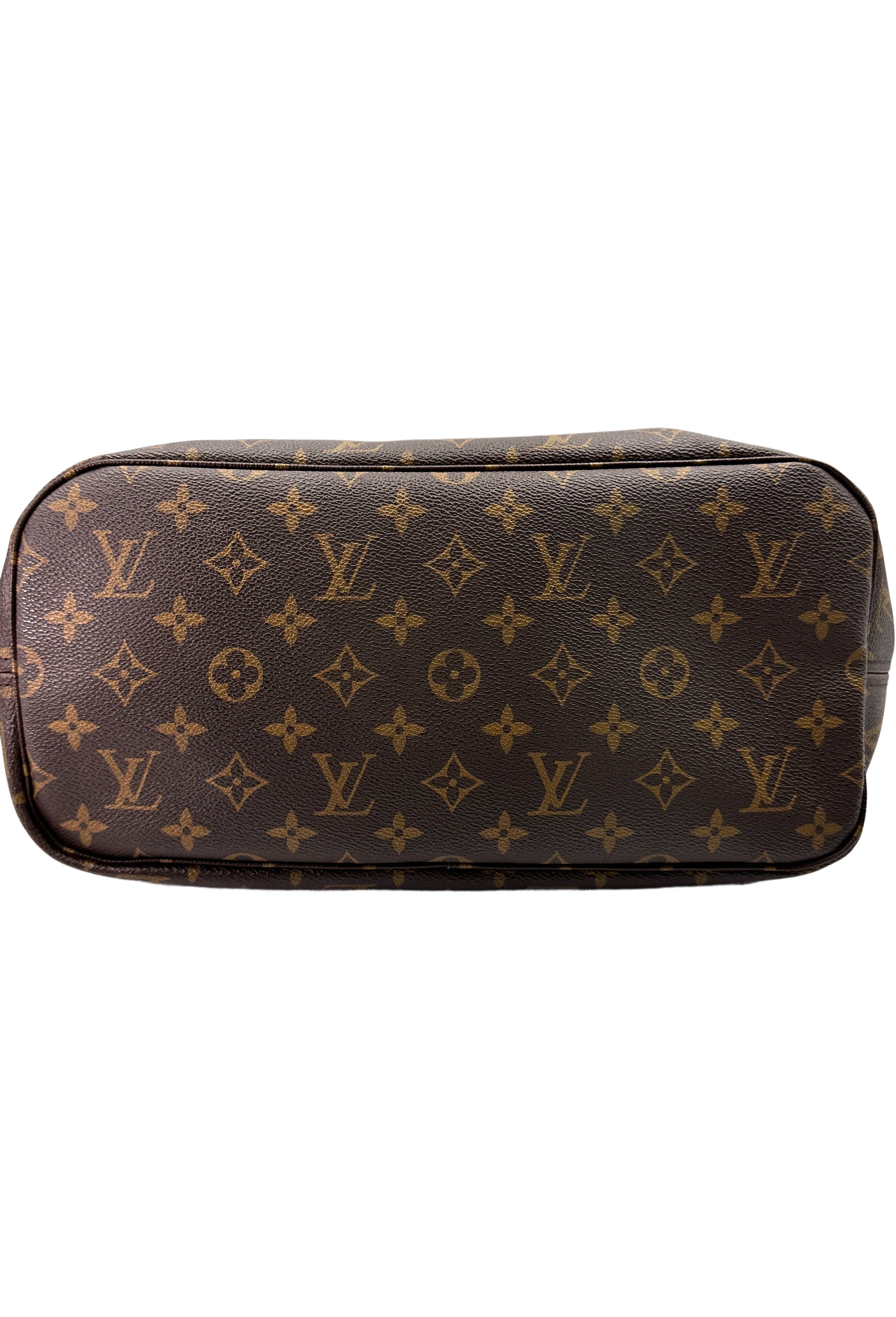 Louis Vuitton Neverfull MM Monogram Canvas Shoulder Bag LV2532