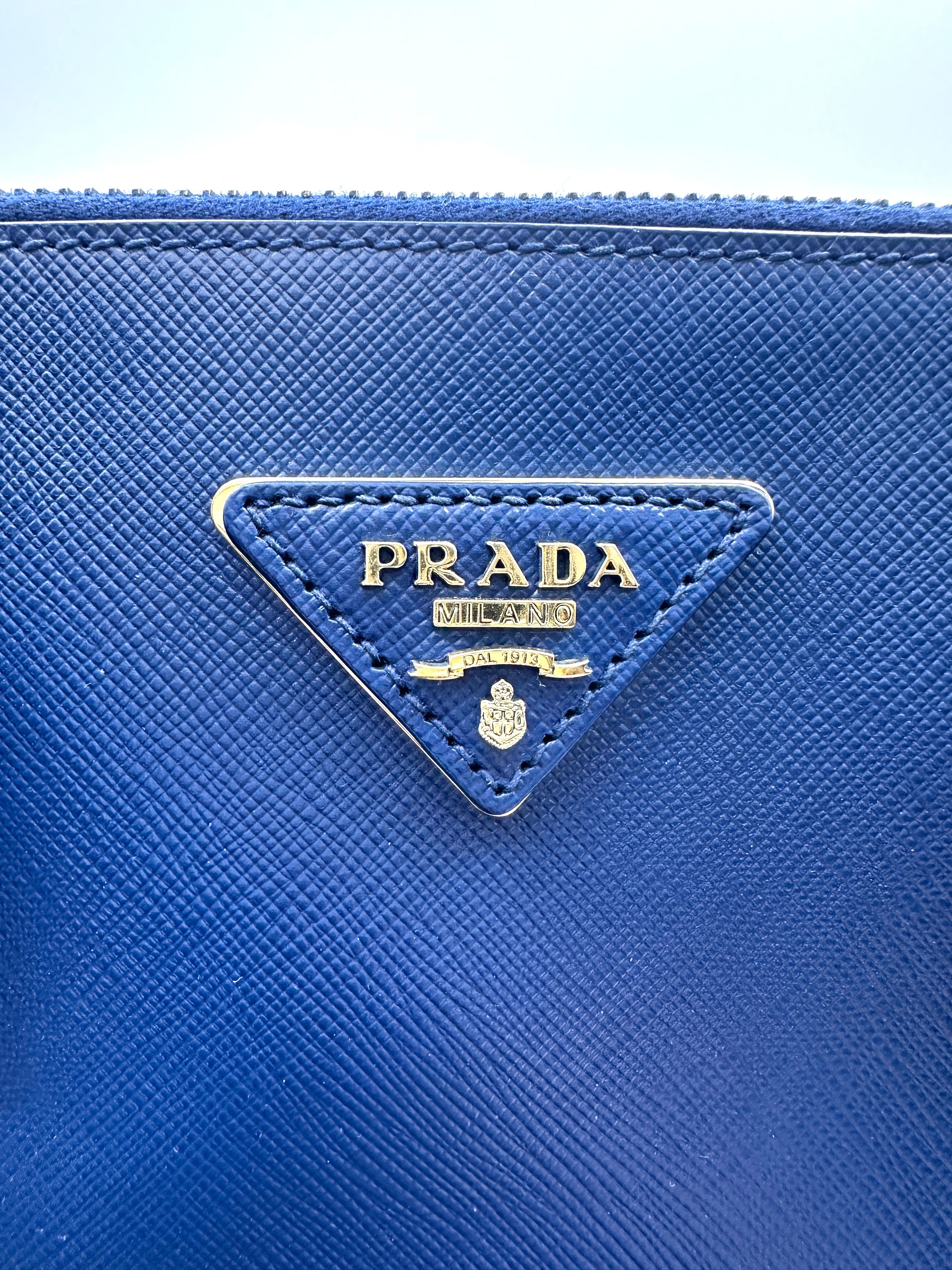 Prada Galleria Navy Saffiano Leather Handle Bag PR290