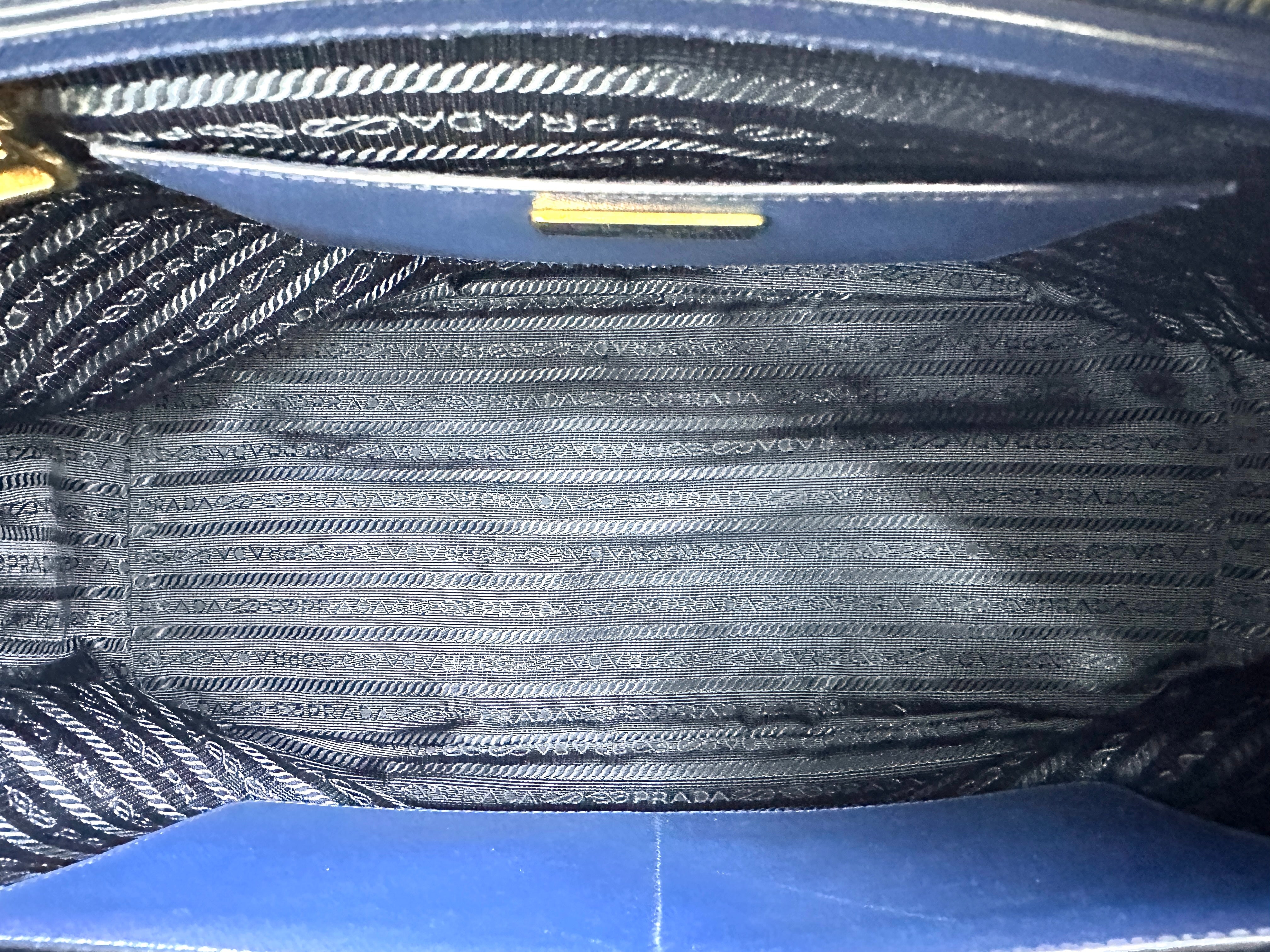 Prada Galleria Navy Saffiano Leather Handle Bag PR290