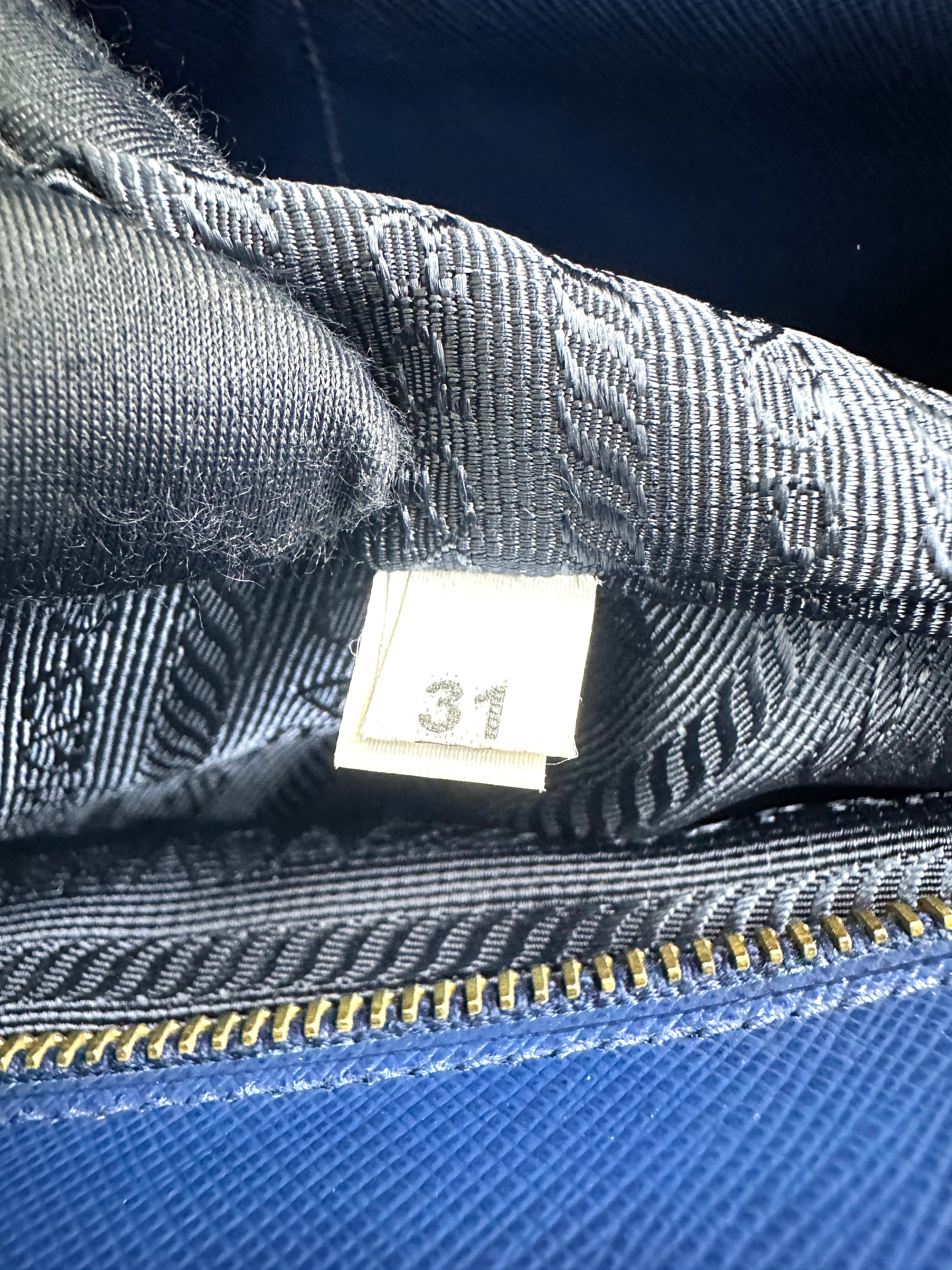 Prada Galleria Navy Saffiano Leather Handle Bag PR290