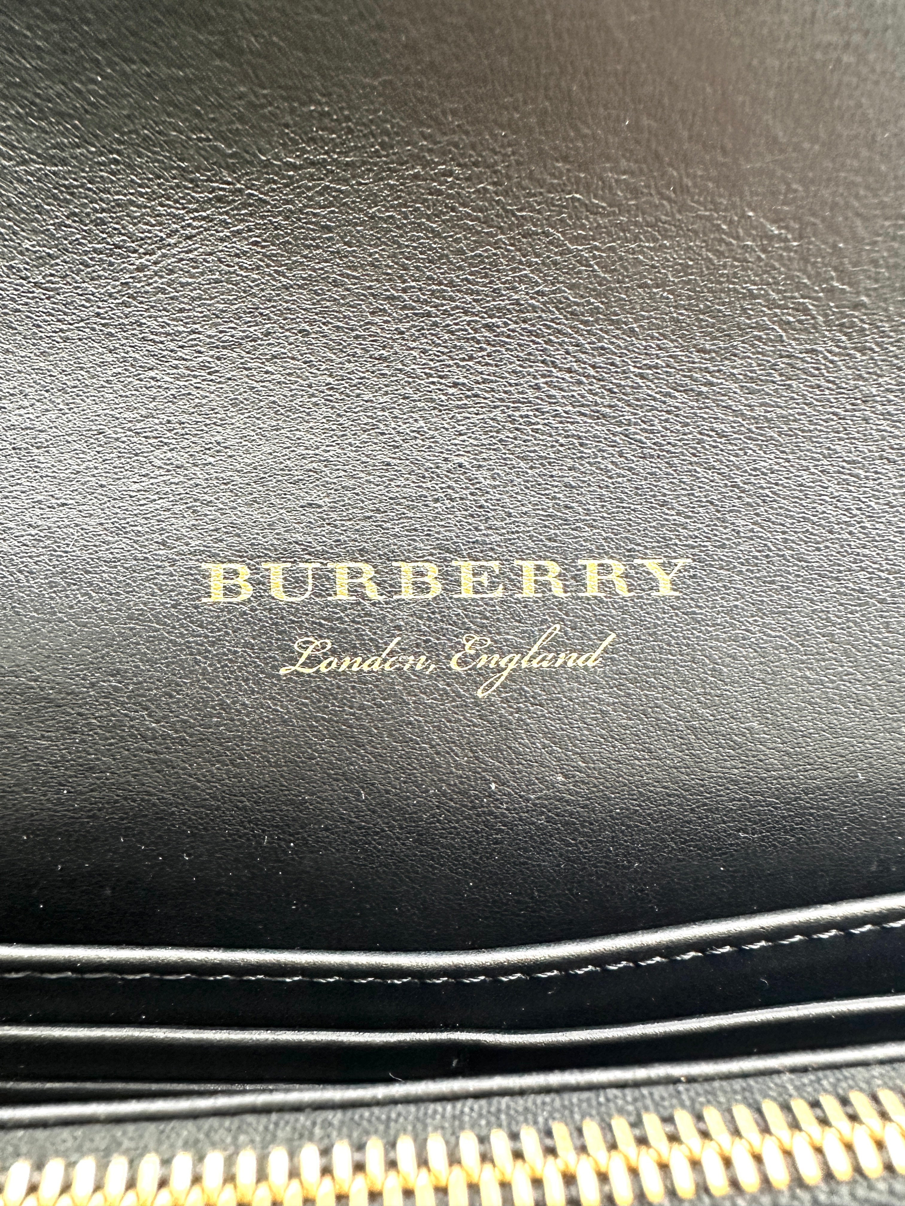 Burberry The Buckle House Check Flap Bag BR47