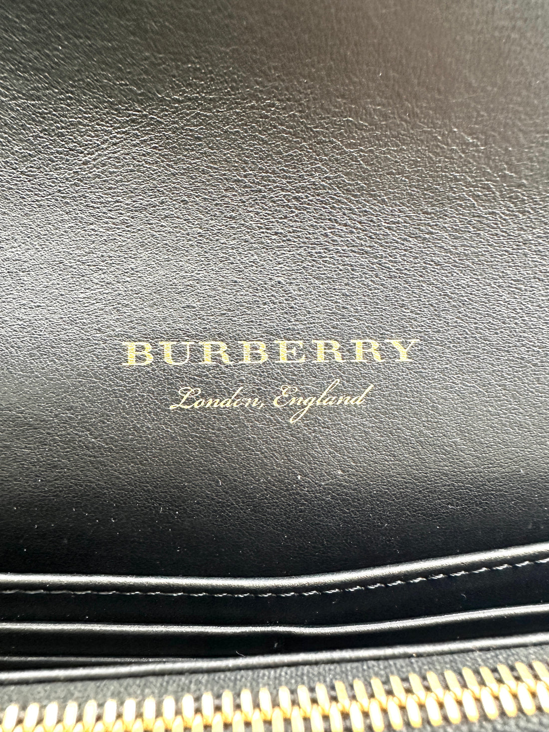 Burberry The Buckle House Check Flap Bag BR47
