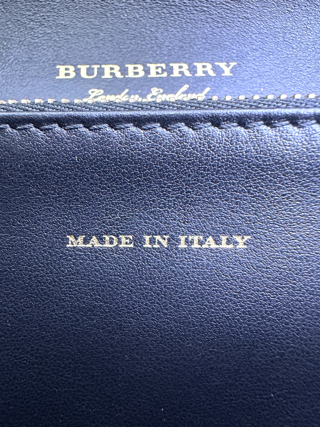Burberry The Buckle House Check Flap Bag BR47