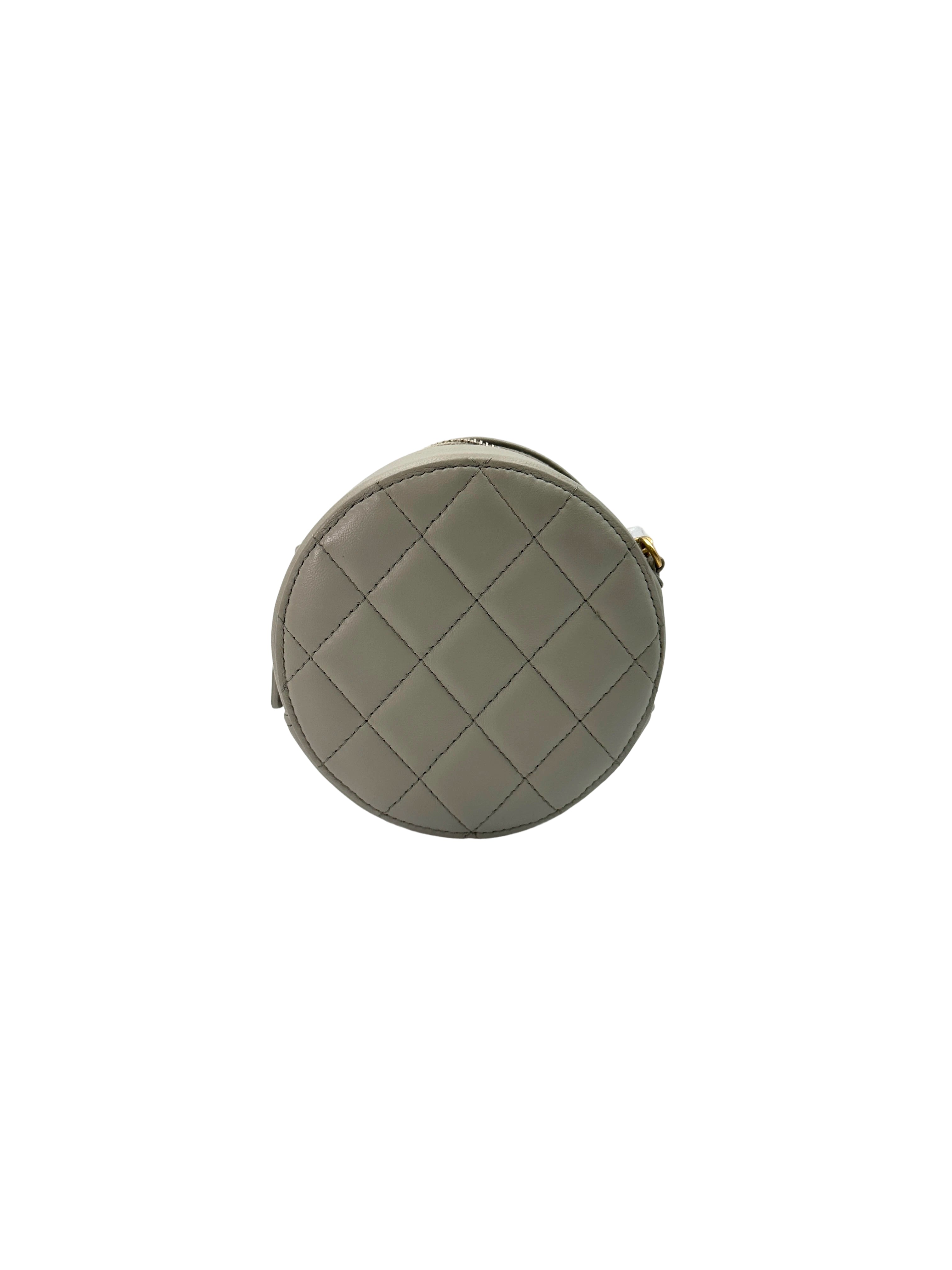 Chanel Grey Quilted Leather Pearl Crush Round Clutch(31***04) CC1844