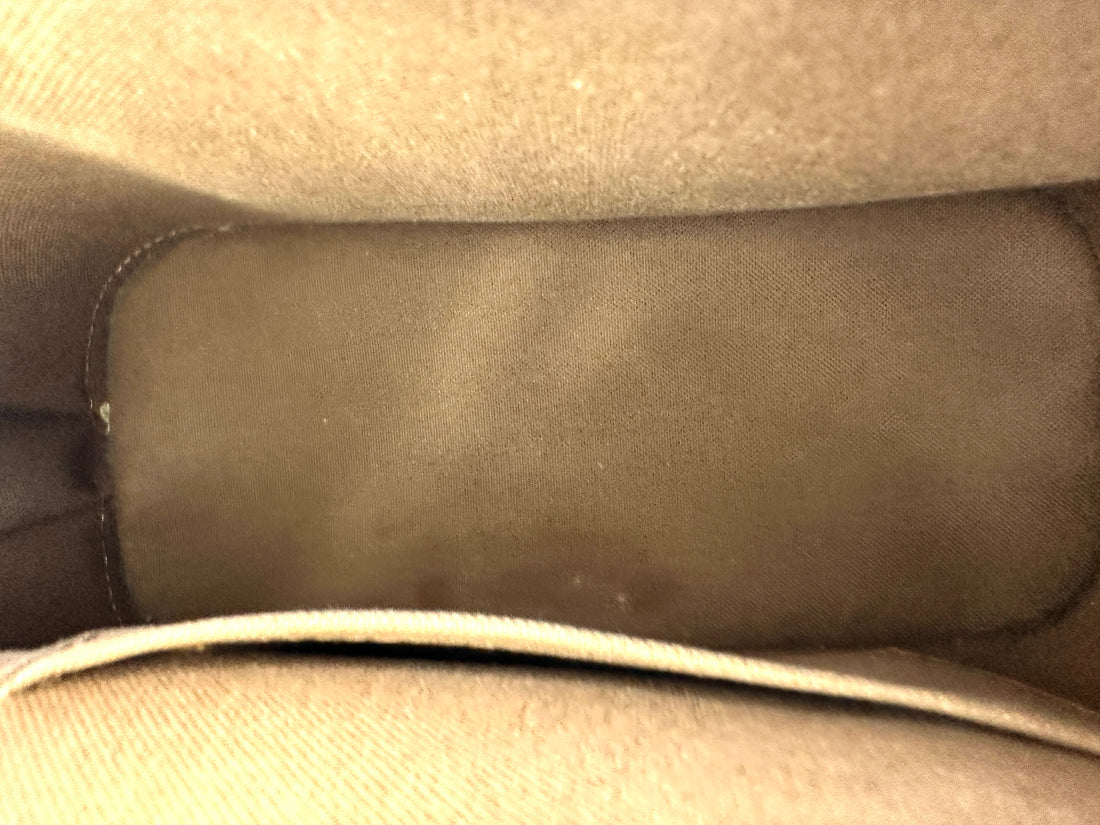Louis Vuitton Alma Monogram Canvas Handle Bag LV2537