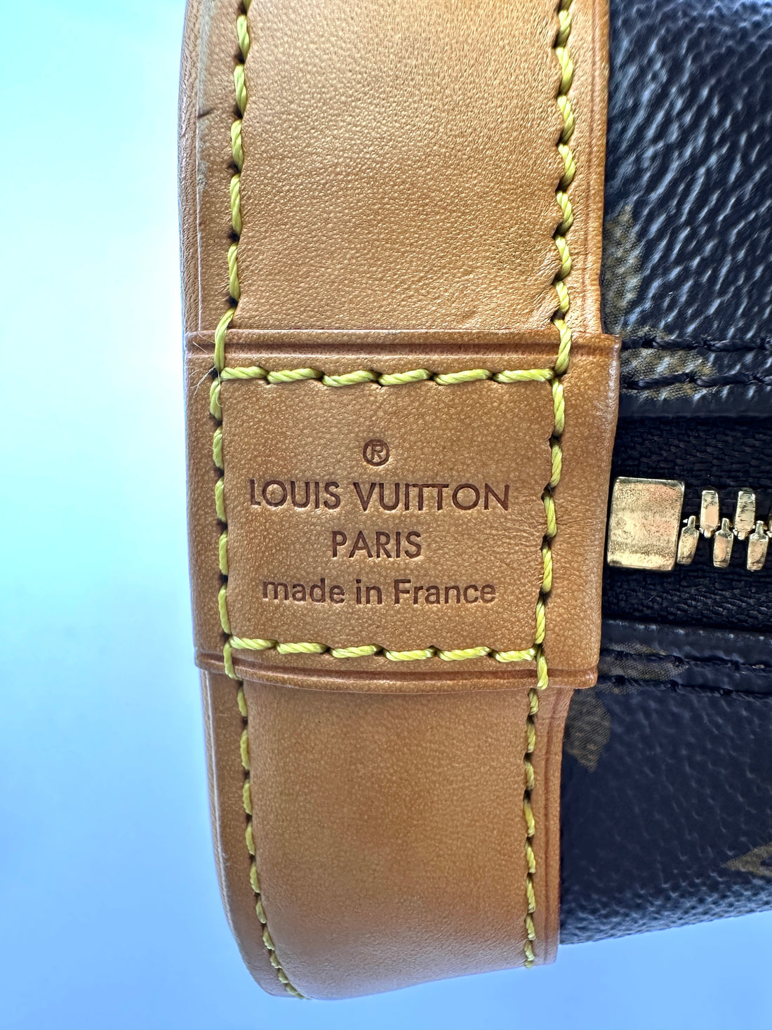 Louis Vuitton Alma Monogram Canvas Handle Bag LV2537