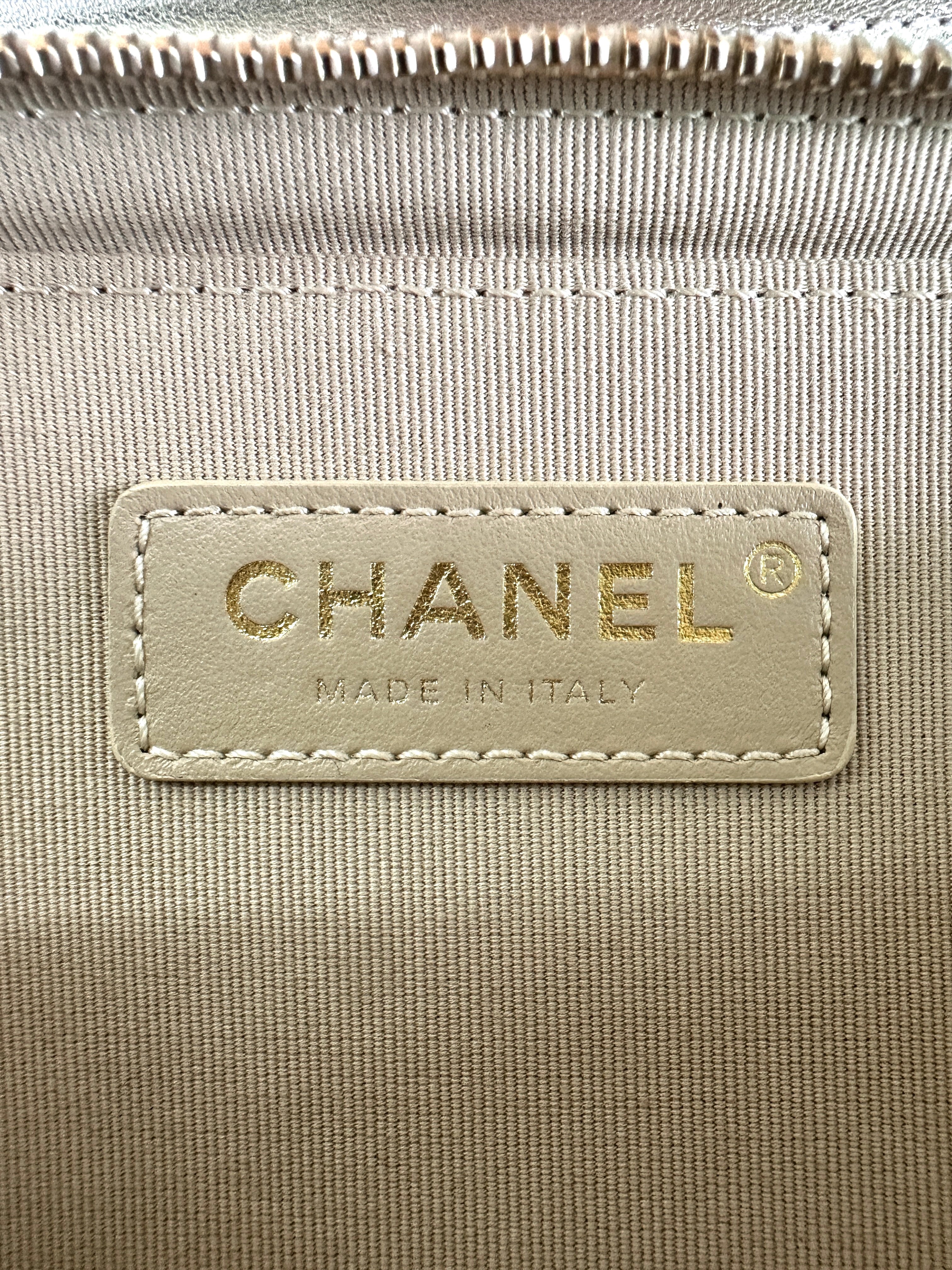 Chanel 22C Classic Flap Iridescent Pink Quilted Leather Shoulder Bag(U2***GE) IRIS197