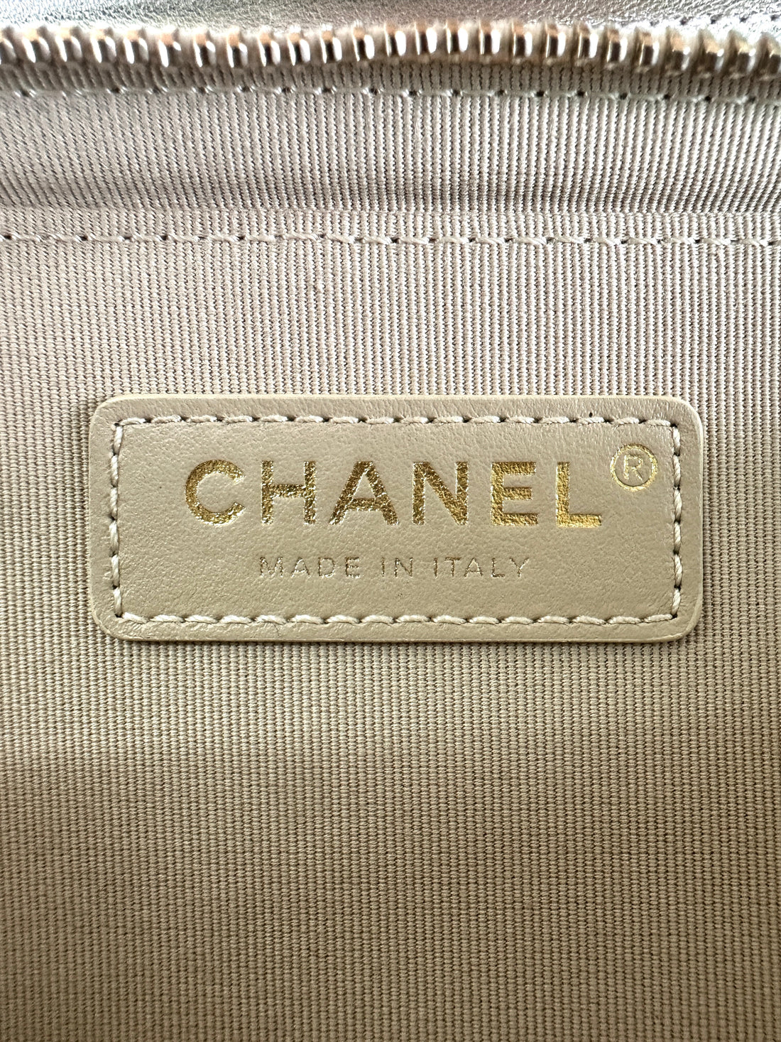 Chanel 22C Classic Flap Iridescent Pink Quilted Leather Shoulder Bag(U2***GE) IRIS197