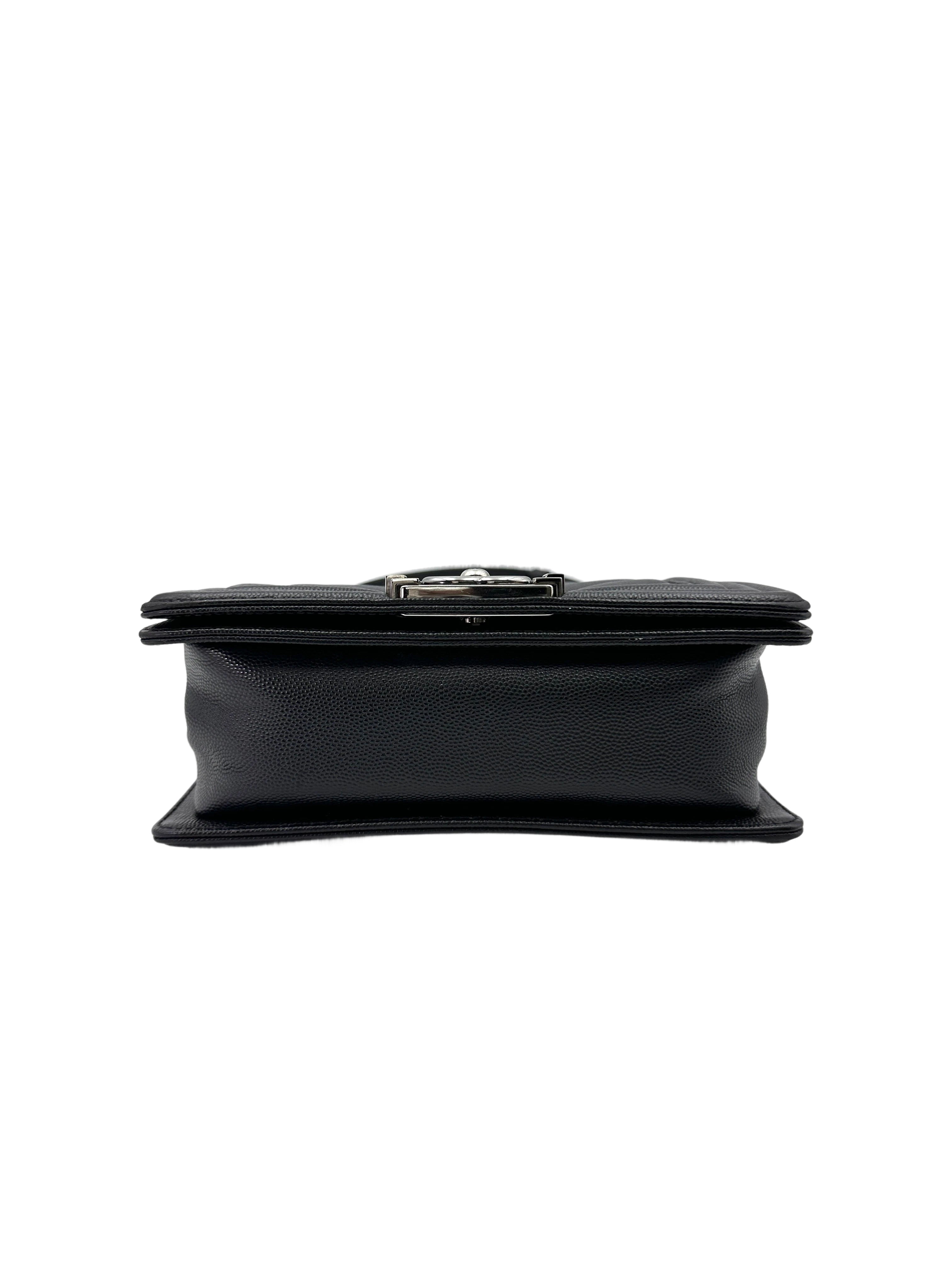 Chanel LeBoy Black Chevron Quilted Leather Small Size Flap Bag With Silver Buckle(25***79) CC1851