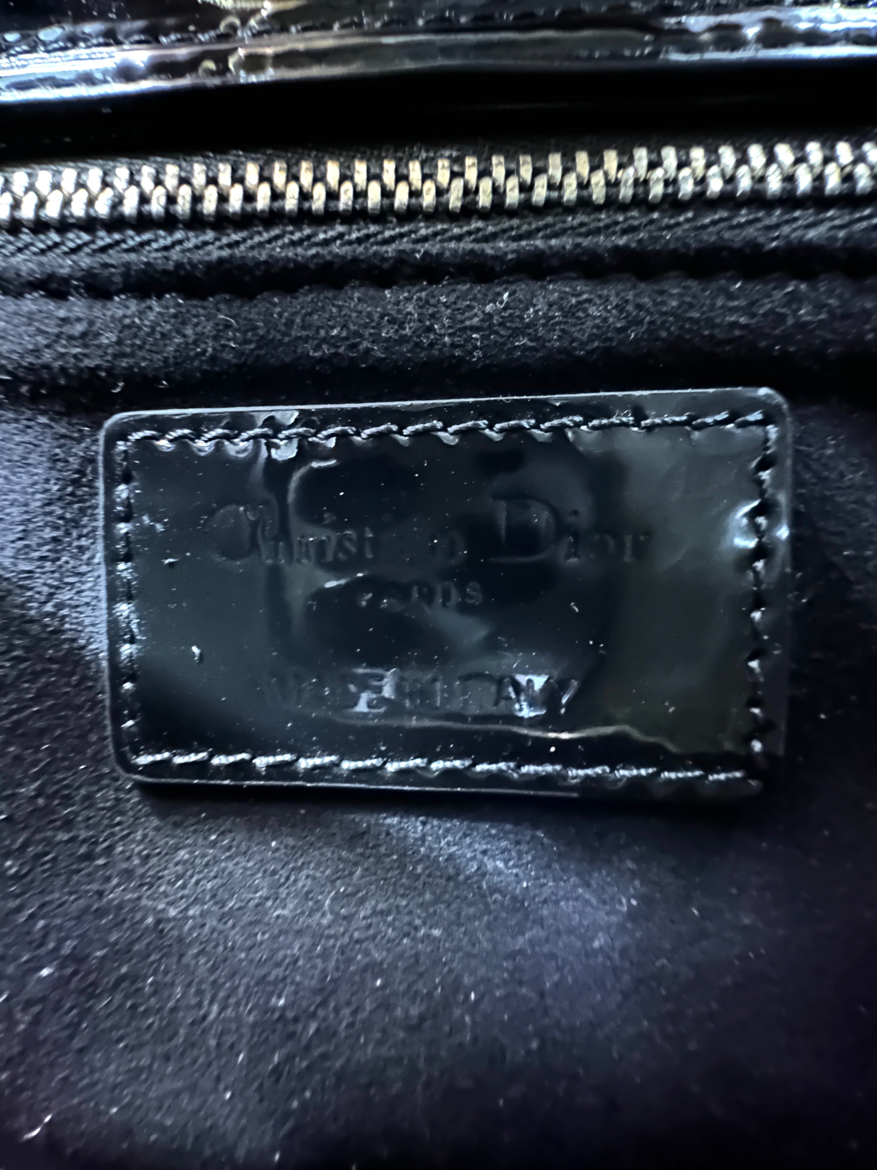Christian Dior Lady Dior Black Cannage Patent Leather Handle Bag With Gold Charms DR705