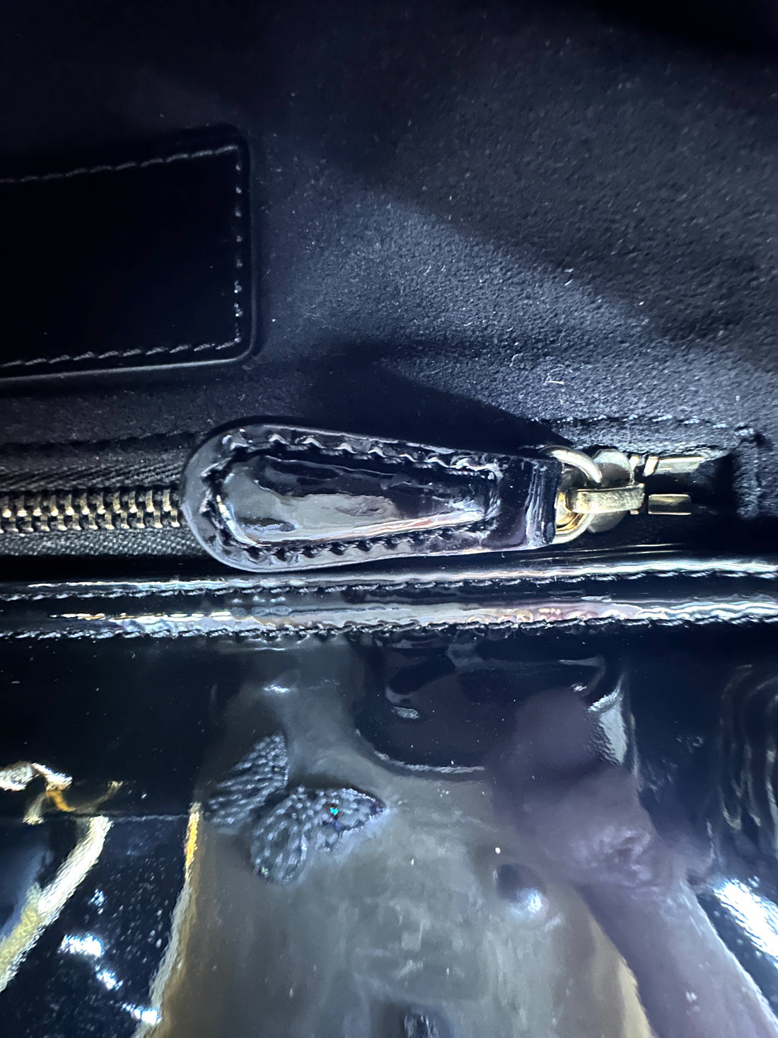 Christian Dior Lady Dior Black Cannage Patent Leather Handle Bag With Gold Charms DR705