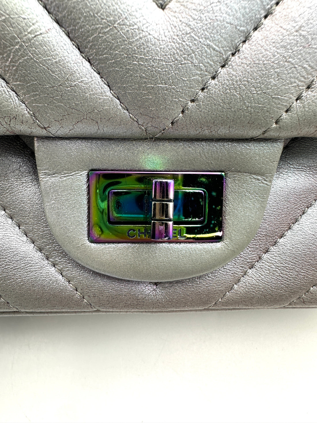 Chanel 2.55 Reissue Iridescent Chevron Quilted Lambskin Small Size Flap Bag(24***56) IRIS196