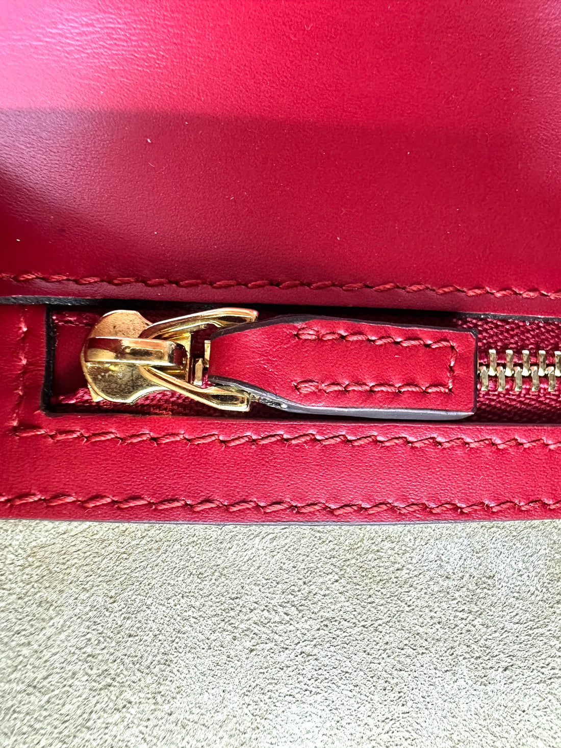 Gucci Sylvie Red Leather Medium Size Shoulder Bag GG892