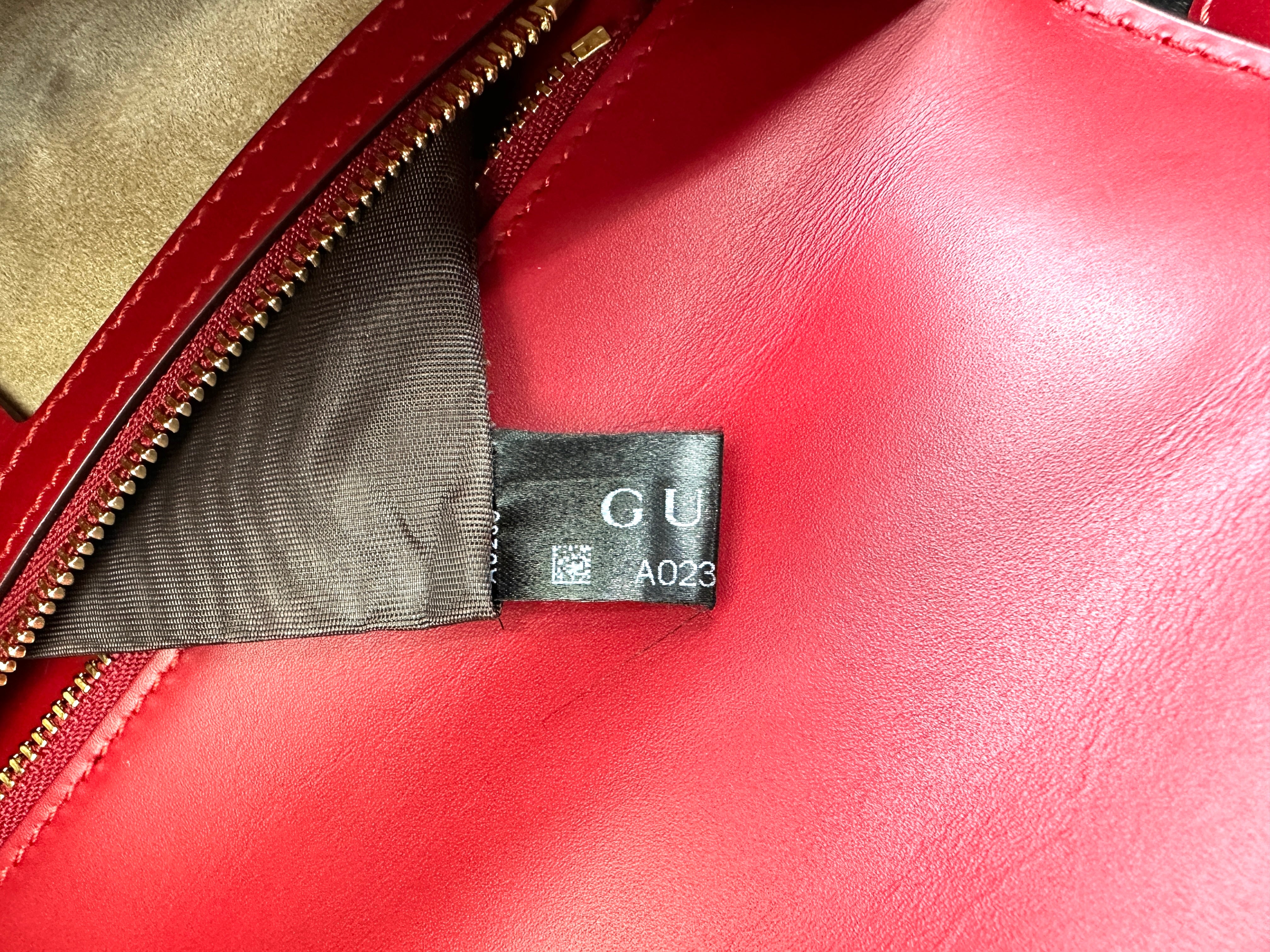 Gucci Sylvie Red Leather Medium Size Shoulder Bag GG892