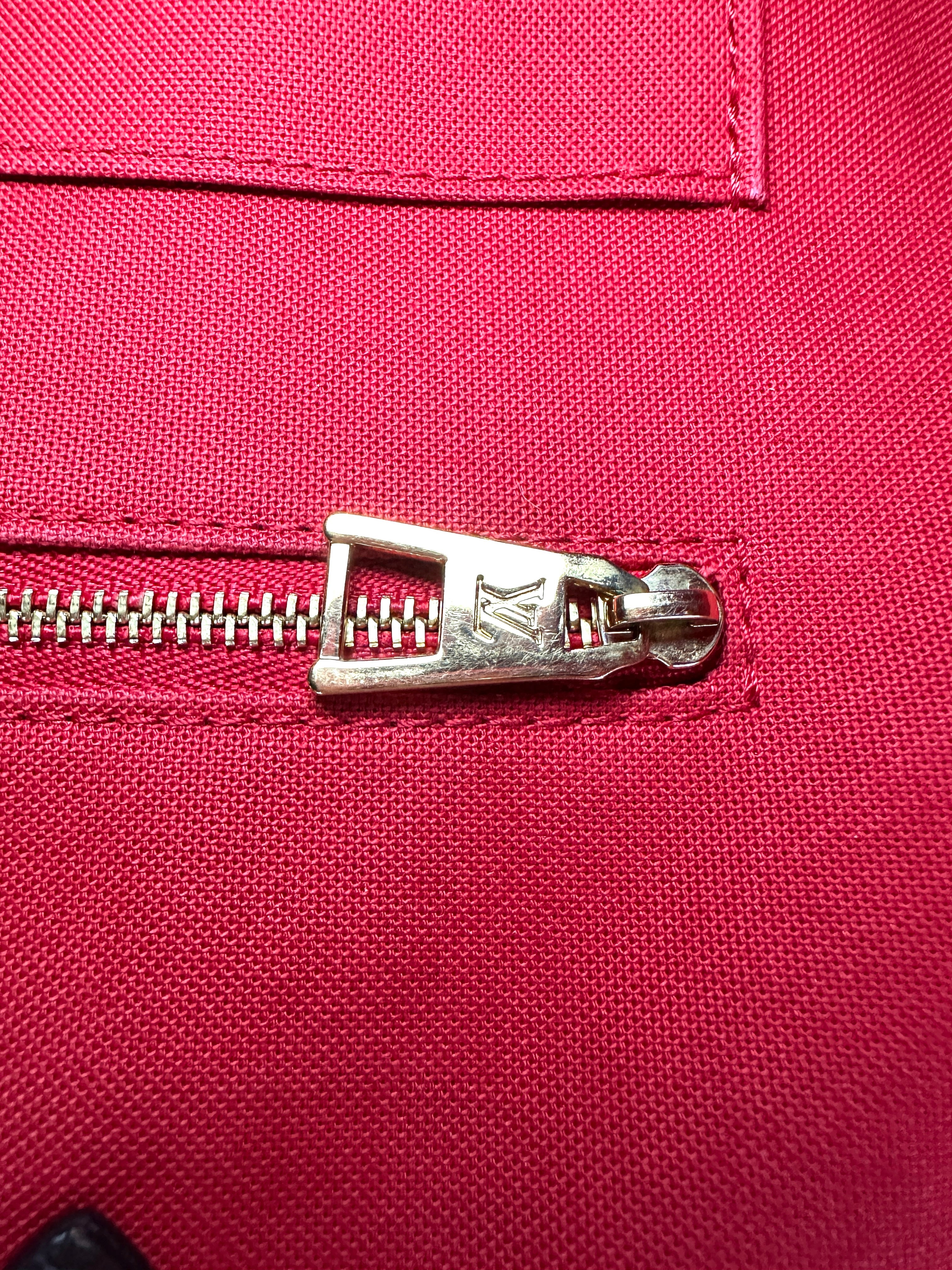 Louis Vuitton OnTheGo GM Brown Monogram Canvas Tote Handle Bag LV2550