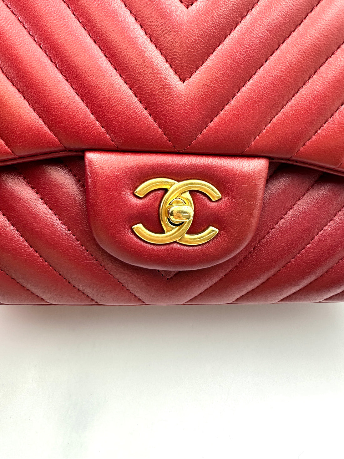 Chanel Classic Flap Red Chevron Quilted Leather Shoulder Bag With Gold Buckle(21***19) CC1859