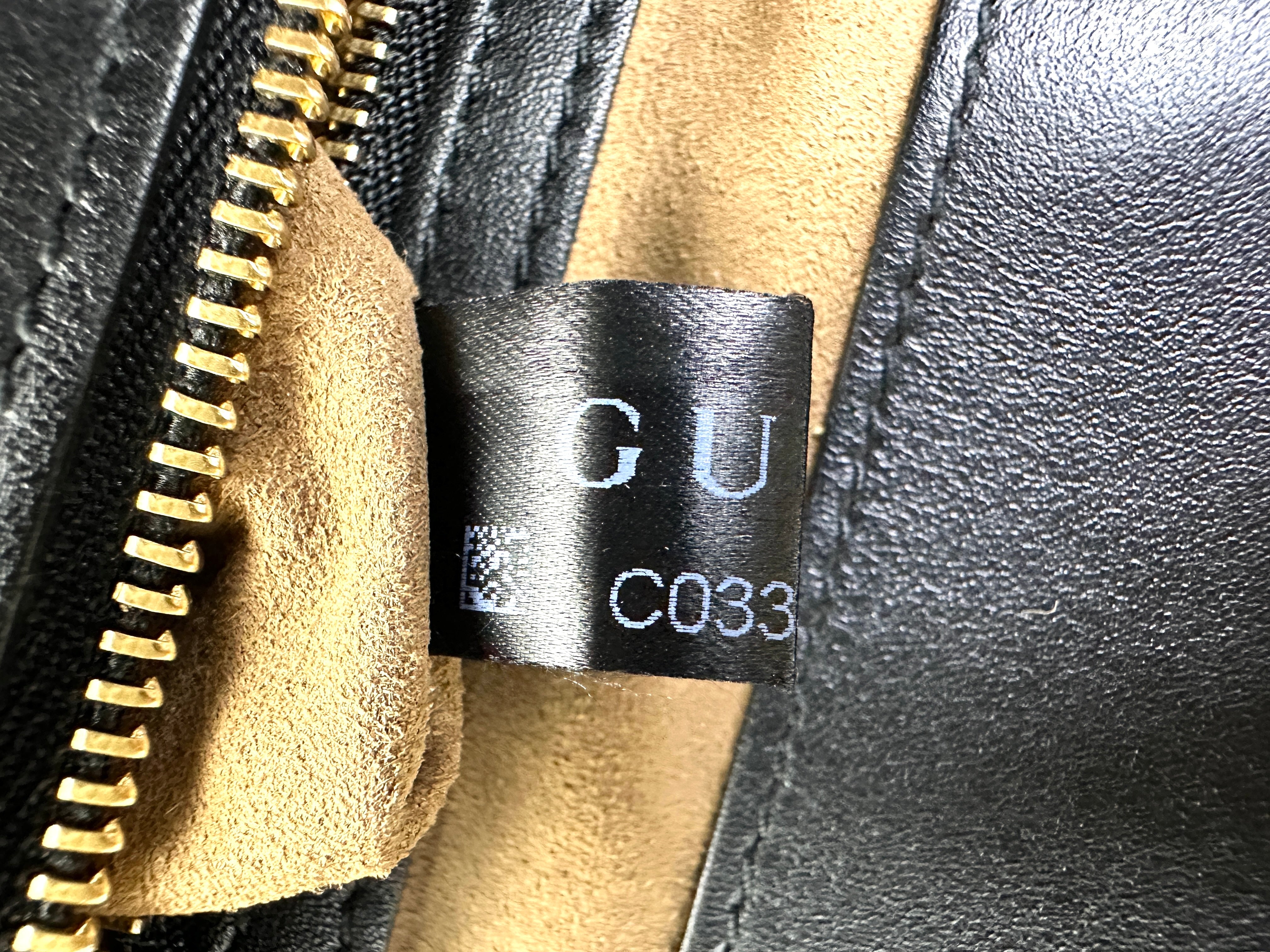 Gucci Padlock GG Supreme Medium Size Shoulder Bag With Black Trim GG896