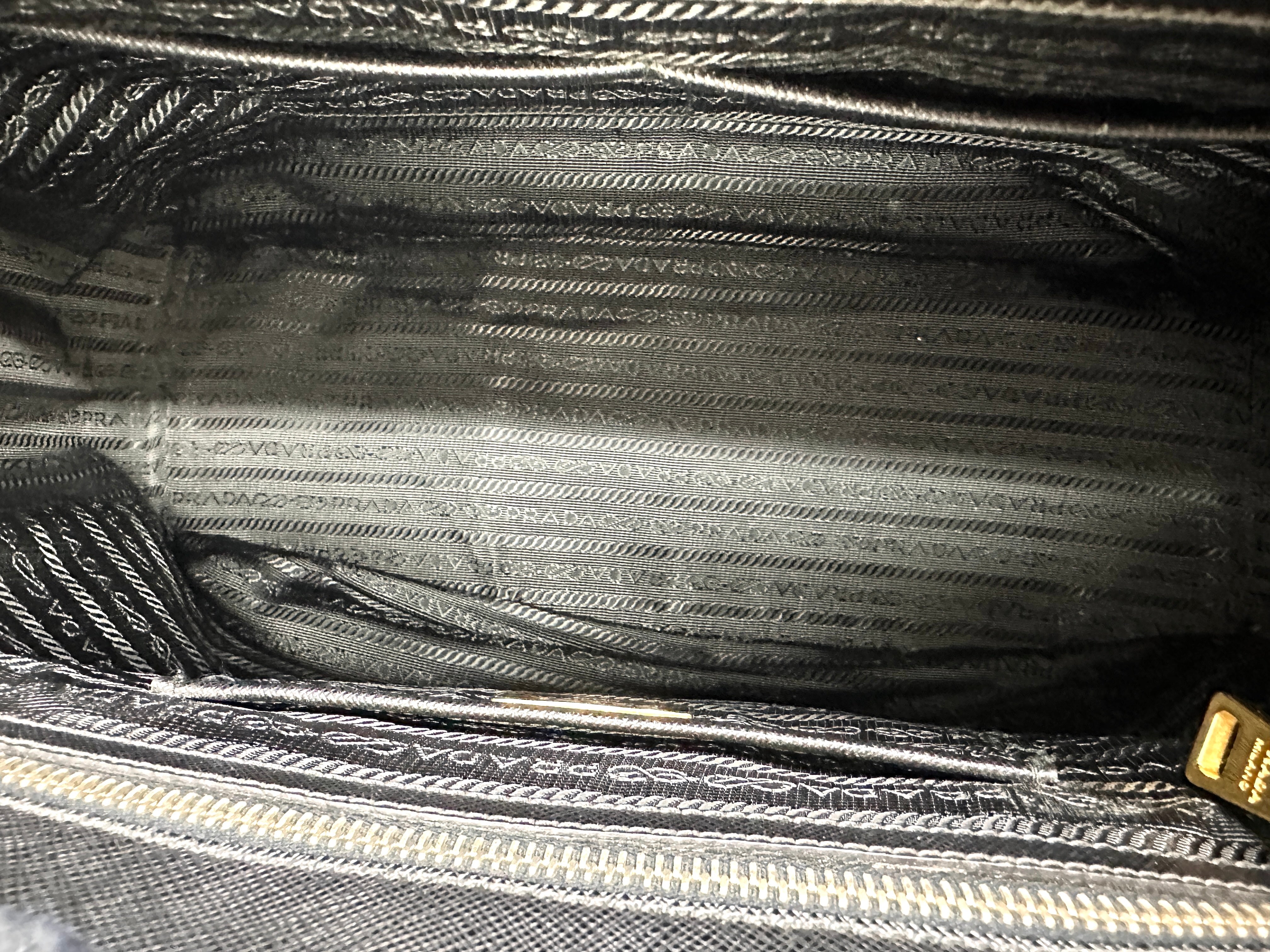 Prada Galleria Black Saffiano Leather Handle Bag PR296