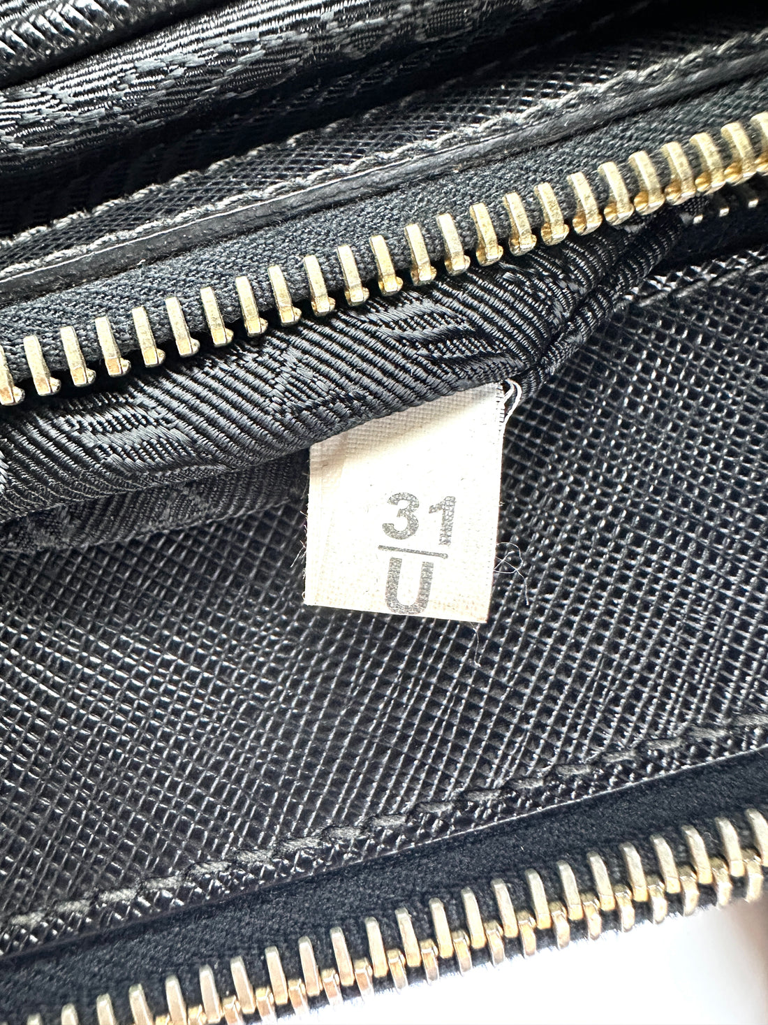 Prada Galleria Black Saffiano Leather Handle Bag PR296